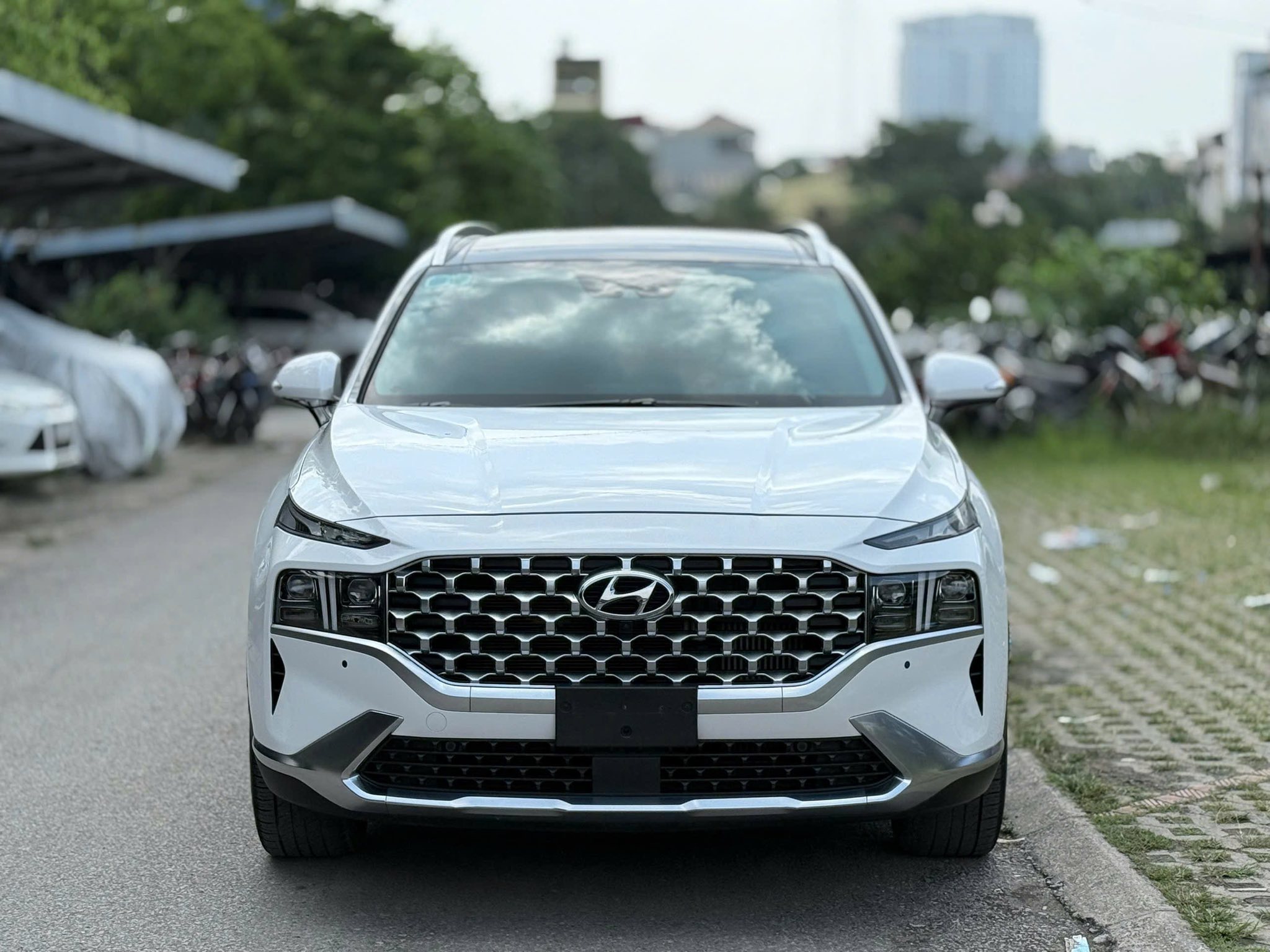 Bán xe Hyundai Santa Fe Cao Cấp 2.2L HTRAC năm 2022, màu trắng, 1.079 tỉ