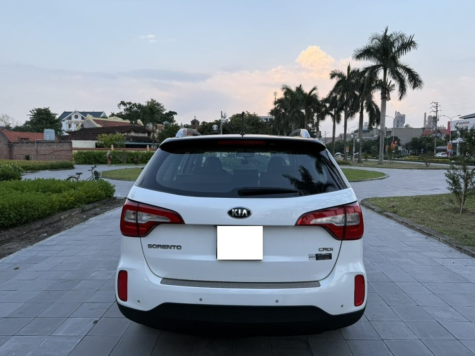Bán Kia Sorento DATH Full máy dầu năm 2018, màu trắng