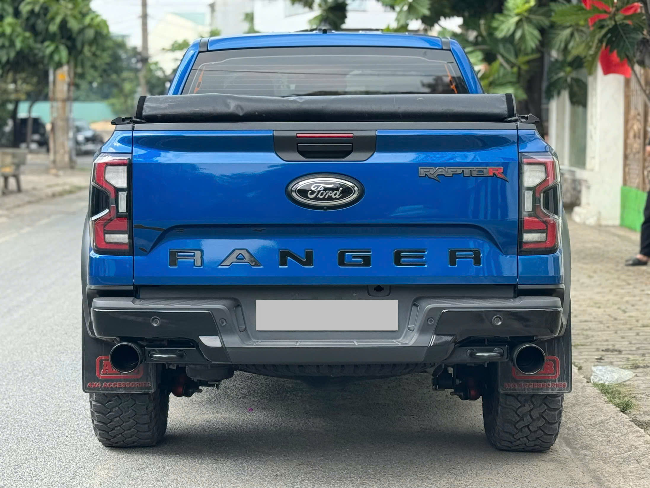Cần bán xe Ford Ranger Raptor 2.0L 4x4 AT sản xuất năm 2024, màu xanh lam, xe nhập