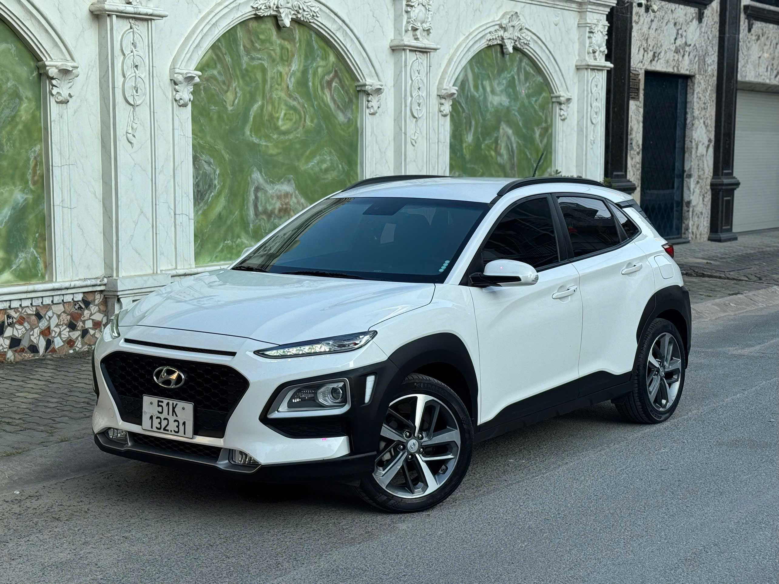 Bán ô tô Hyundai Kona Đặc Biệt 2.0 AT sản xuất 2022, màu trắng, 530tr