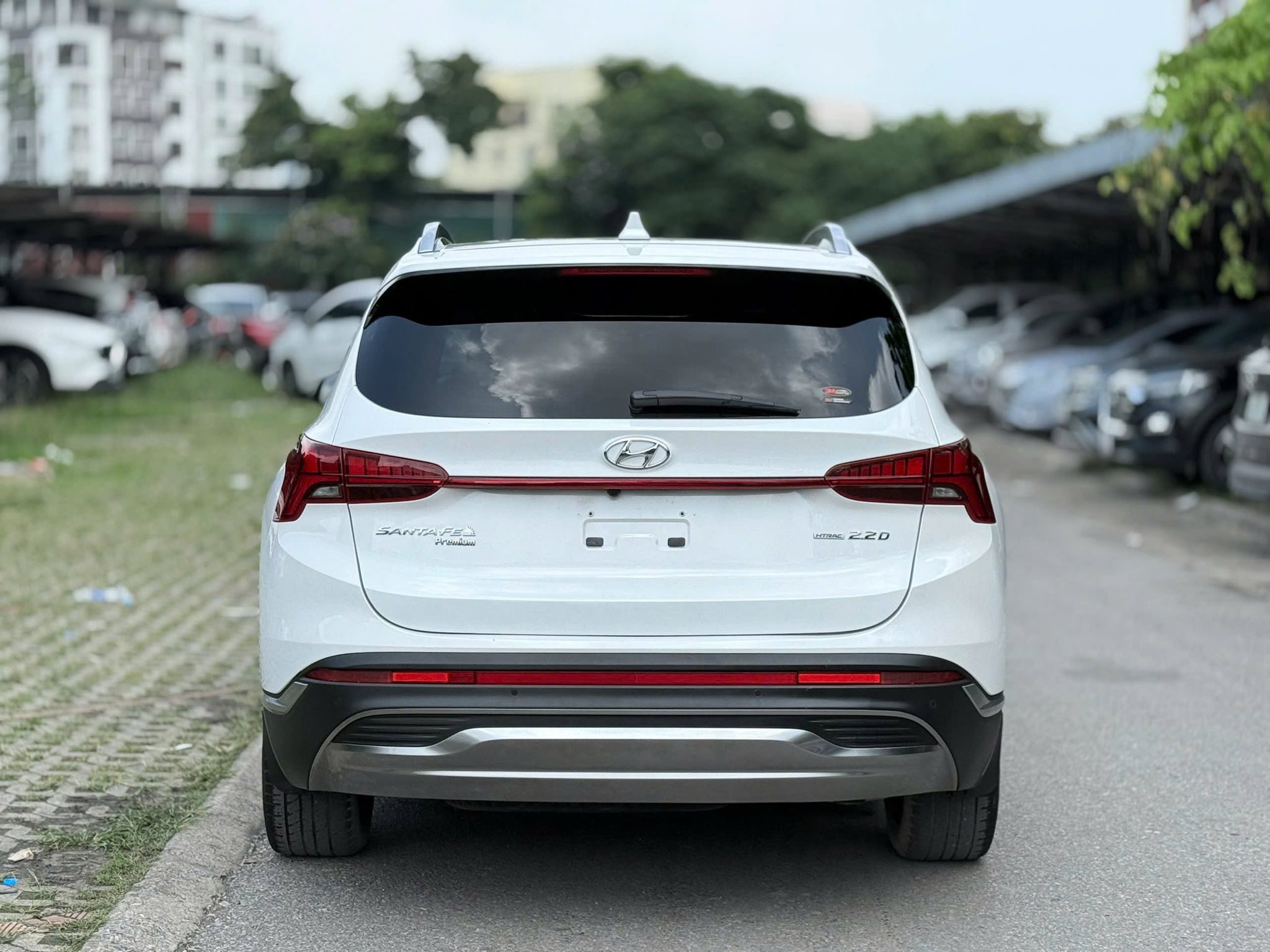 Bán xe Hyundai Santa Fe Cao Cấp 2.2L HTRAC năm 2022, màu trắng, 1.079 tỉ
