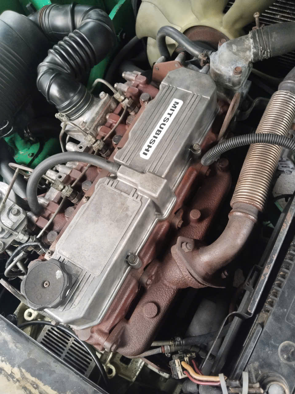 Bán xe nâng Mitsubishi Grendia 2.5 tấn sản xuất năm 2009