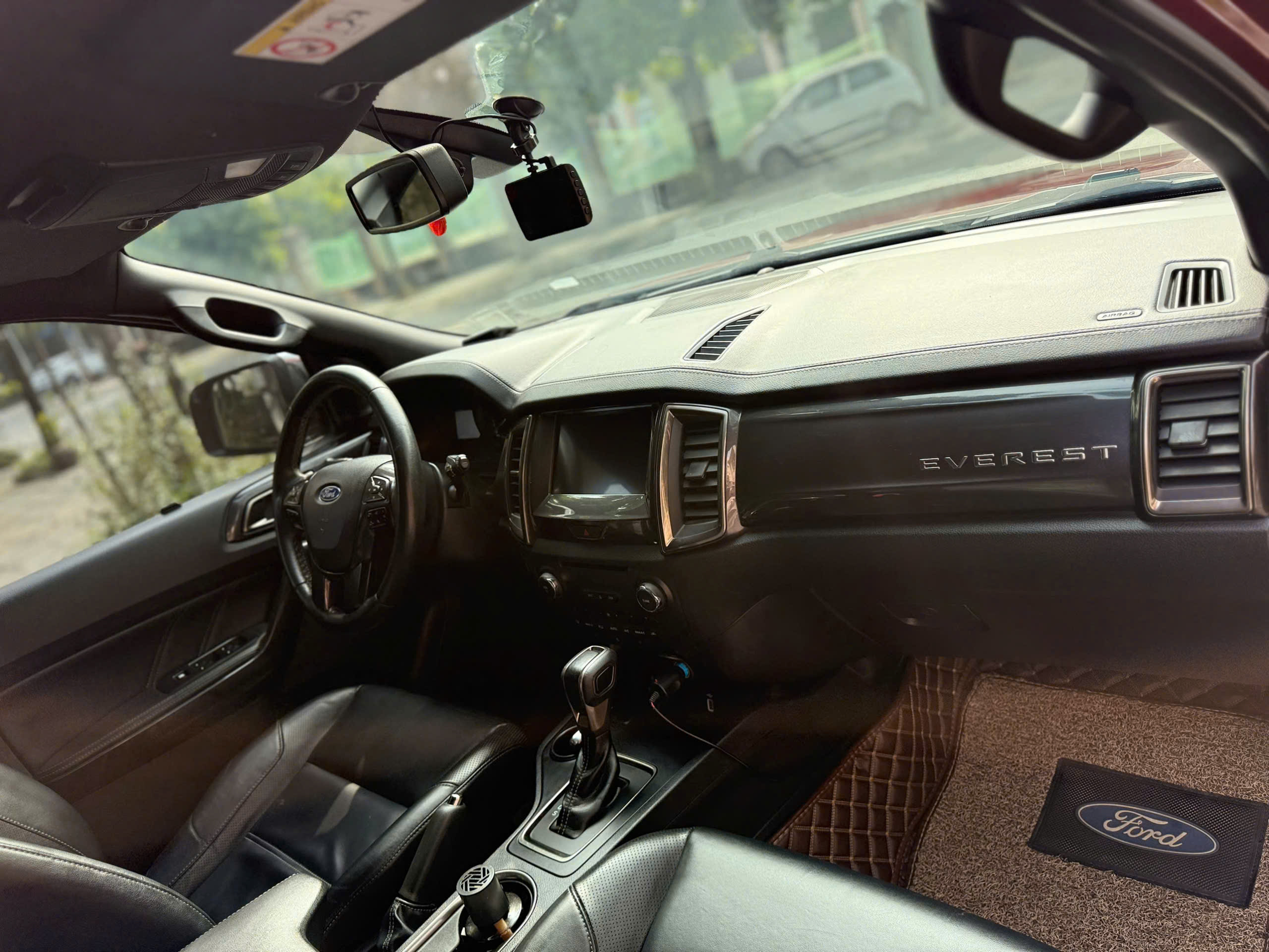 Ford Everest 2020 Bản Full Titanium 1 Cầu, Công Nghệ Miên Man