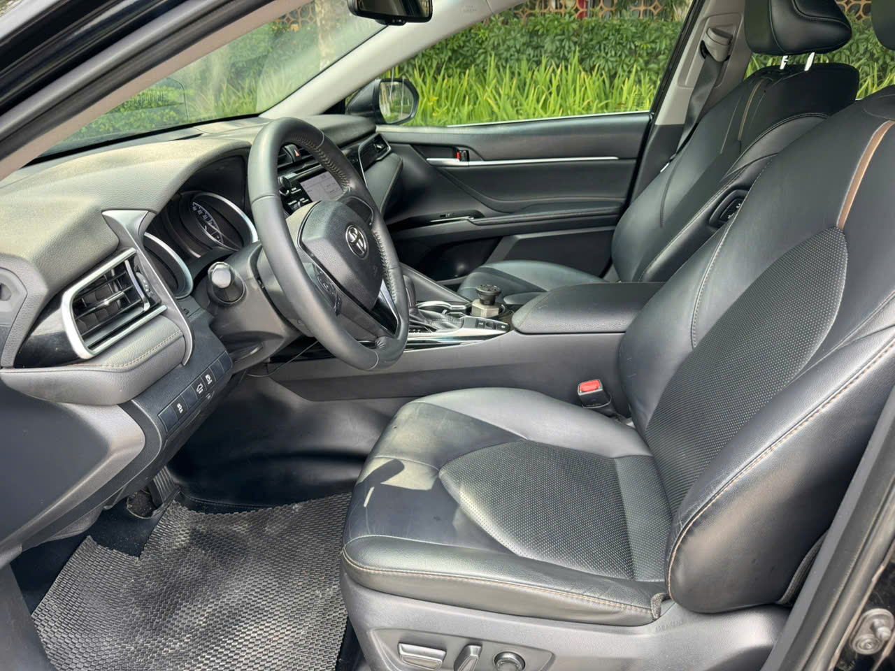 Toyota Camry 2.0G sx 2020 đky 2021 (nhập khẩu)