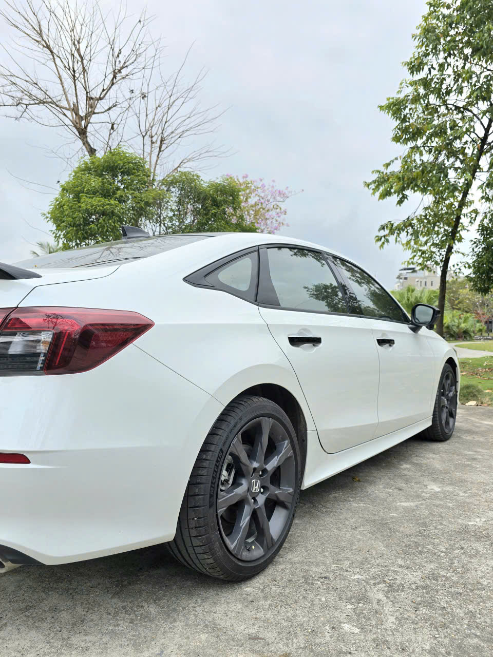 Chính Chủ Bán Xe Siêu Lướt – Honda Civic E:HEV