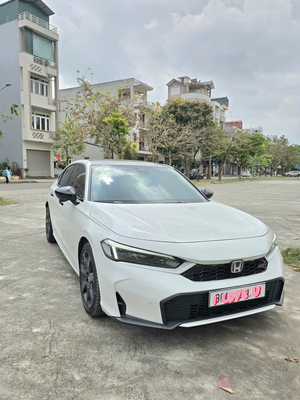 Chính Chủ Bán Xe Siêu Lướt – Honda Civic E:HEV