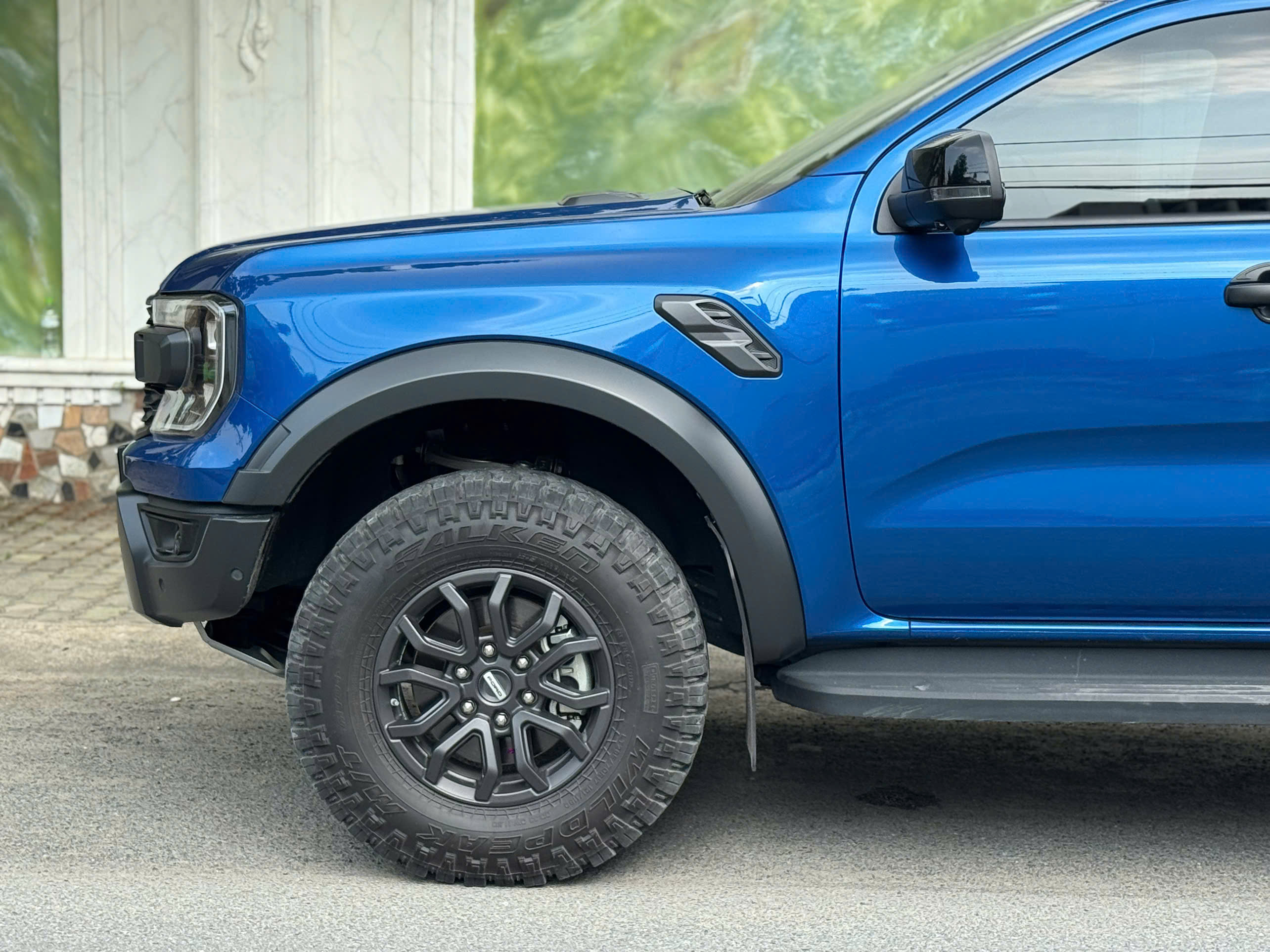 Cần bán xe Ford Ranger Raptor 2.0L 4x4 AT sản xuất năm 2024, màu xanh lam, xe nhập
