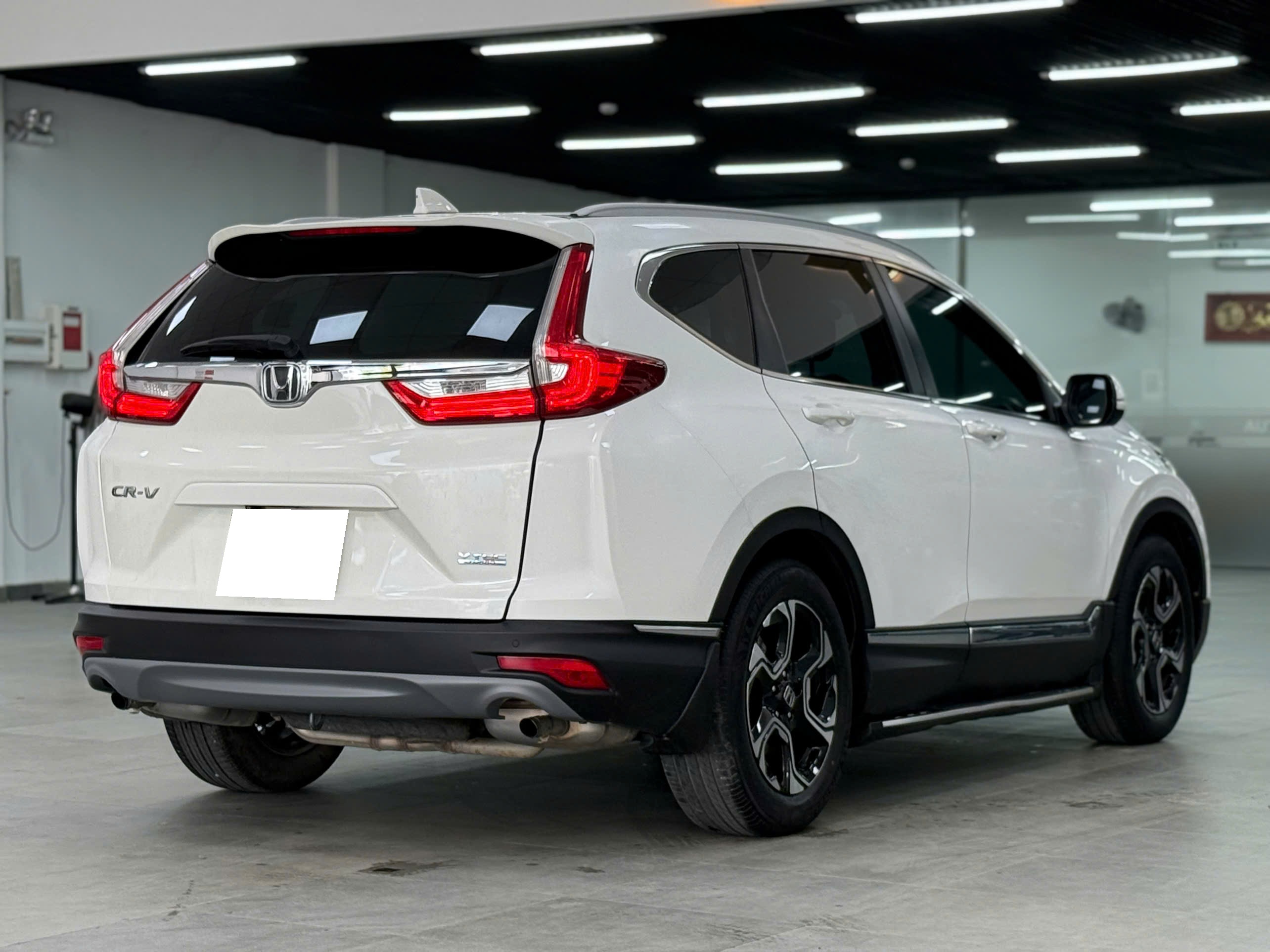 Cần bán Honda CR V L sản xuất năm 2020, màu trắng, nhập khẩu