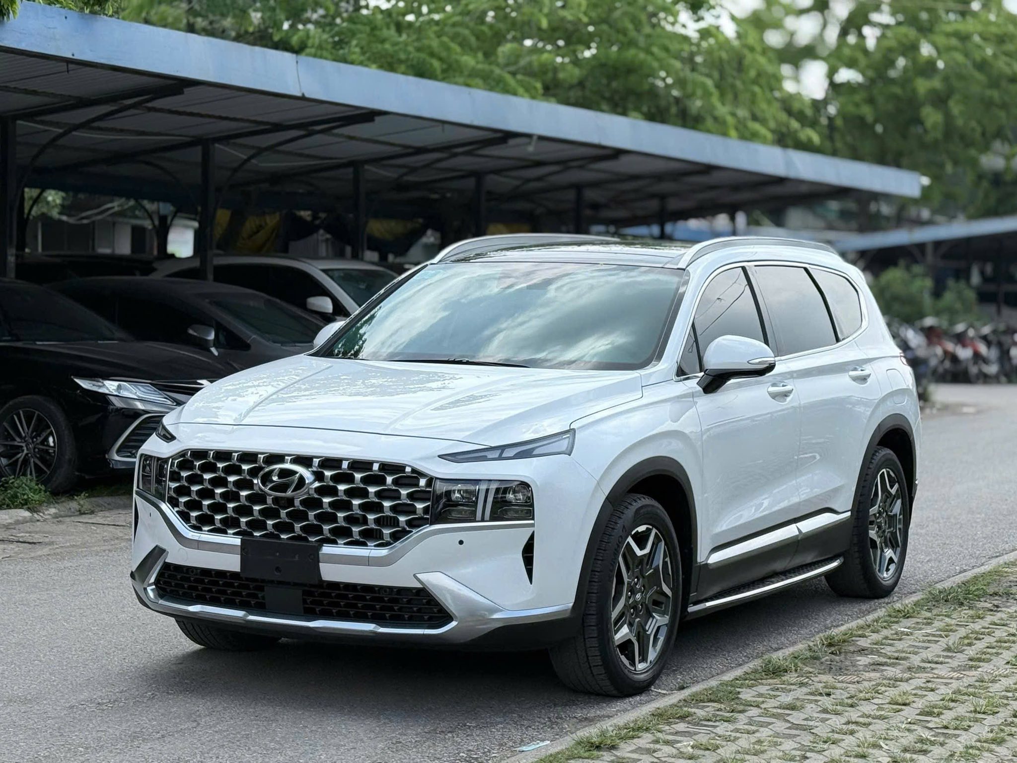 Bán xe Hyundai Santa Fe Cao Cấp 2.2L HTRAC năm 2022, màu trắng, 1.079 tỉ