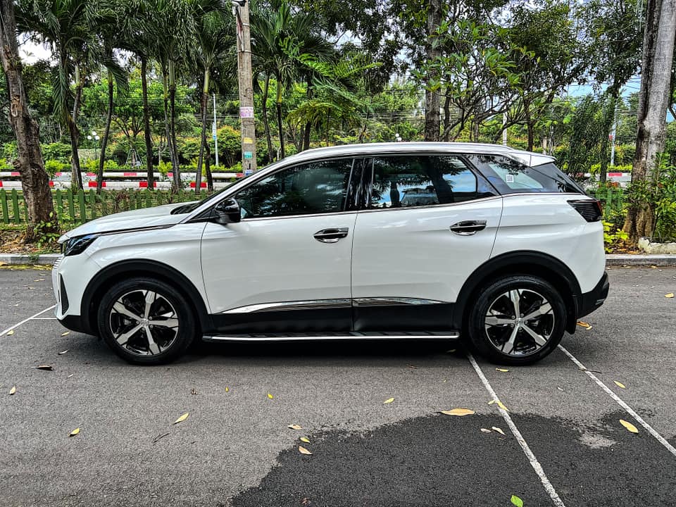 Bán ô tô Peugeot 3008 AT năm 2022, màu trắng