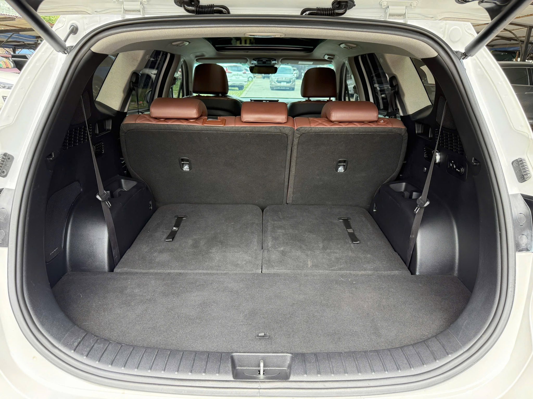 Bán xe Hyundai Santa Fe Cao Cấp 2.2L HTRAC năm 2022, màu trắng, 1.079 tỉ