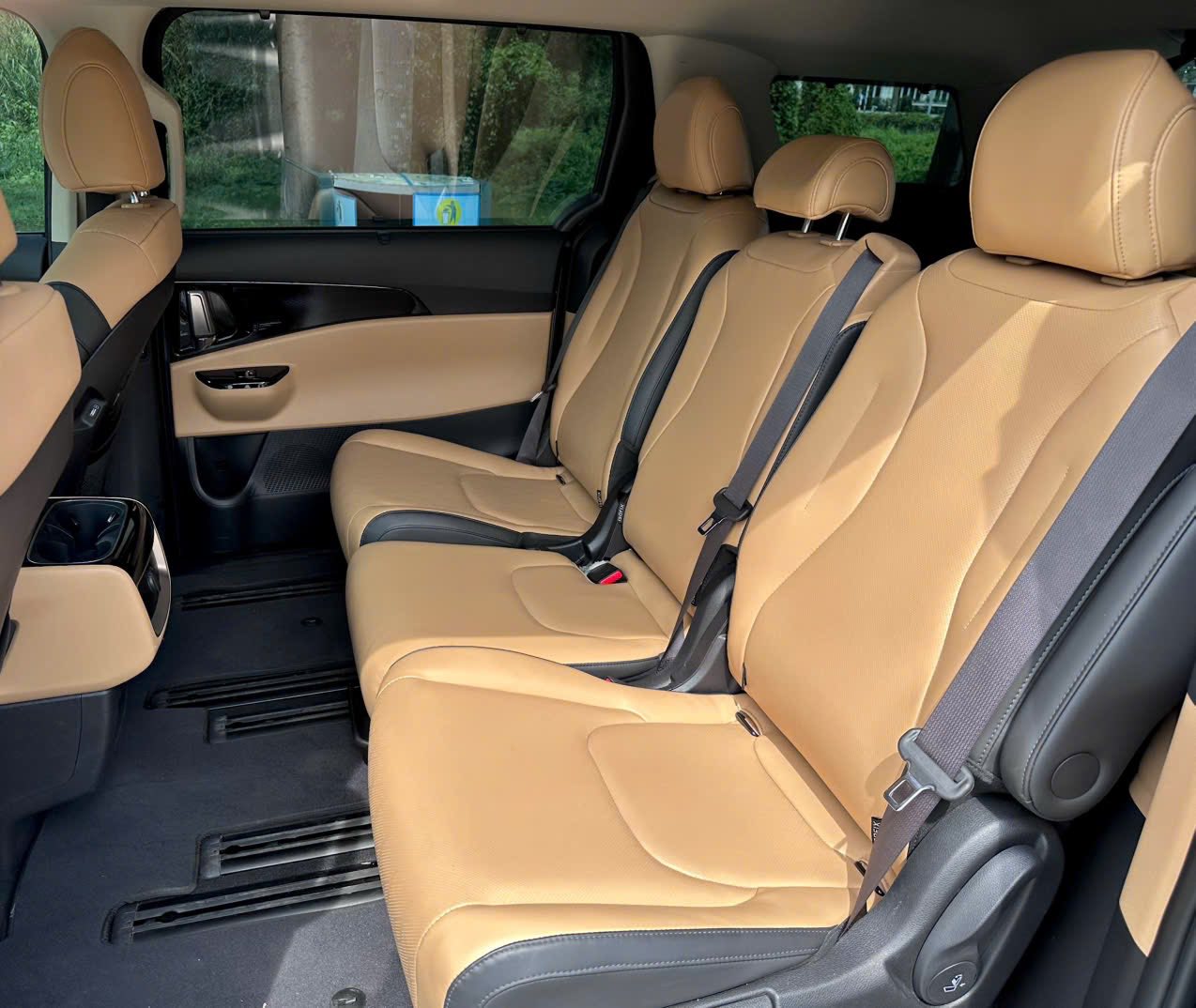 Cần bán xe Kia Carnival Premium 2.2D 8S sản xuất 2022, màu xanh lam