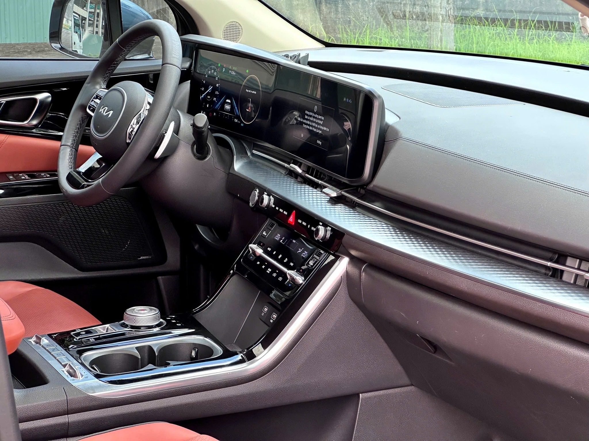 Bán Kia Carnival Signature 2.2D Full dầu năm sản xuất 2024, màu xanh lam