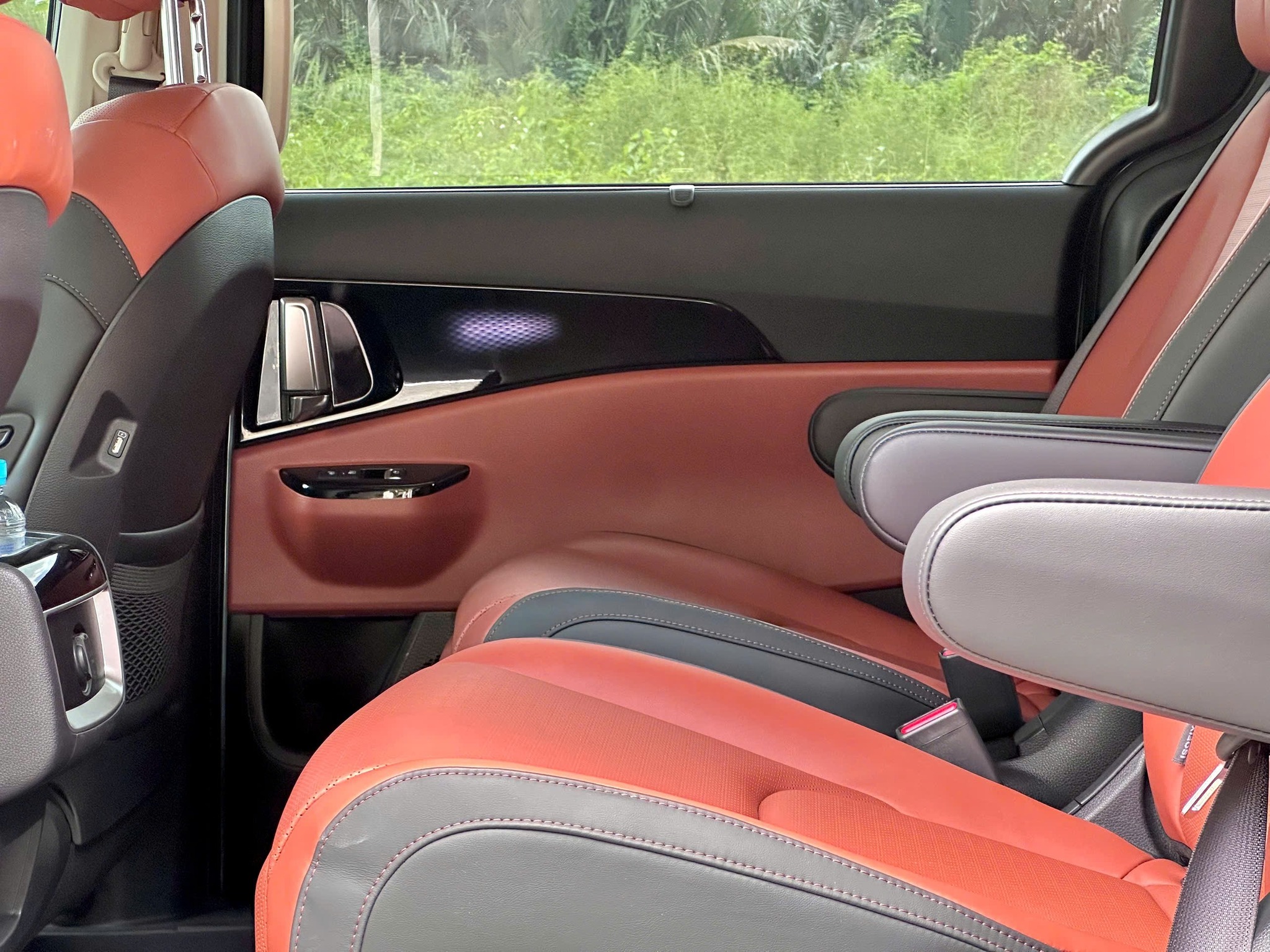 Bán Kia Carnival Signature 2.2D Full dầu năm sản xuất 2024, màu xanh lam