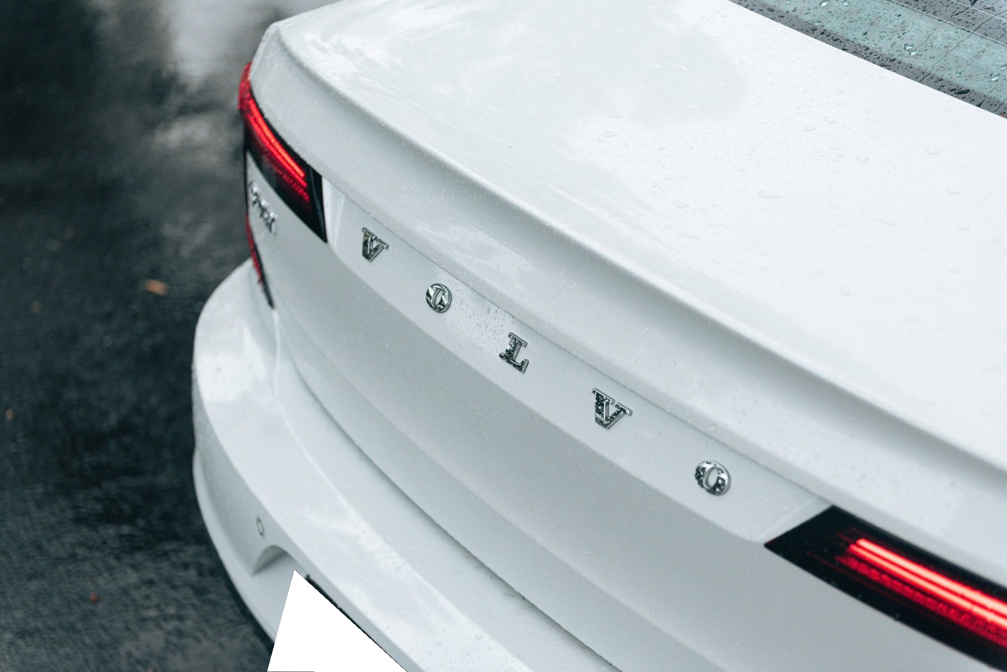 Cần bán Volvo S90 T8 AWD năm sản xuất 2025, màu trắng, nhập khẩu nguyên chiếc, 2.43 tỉ