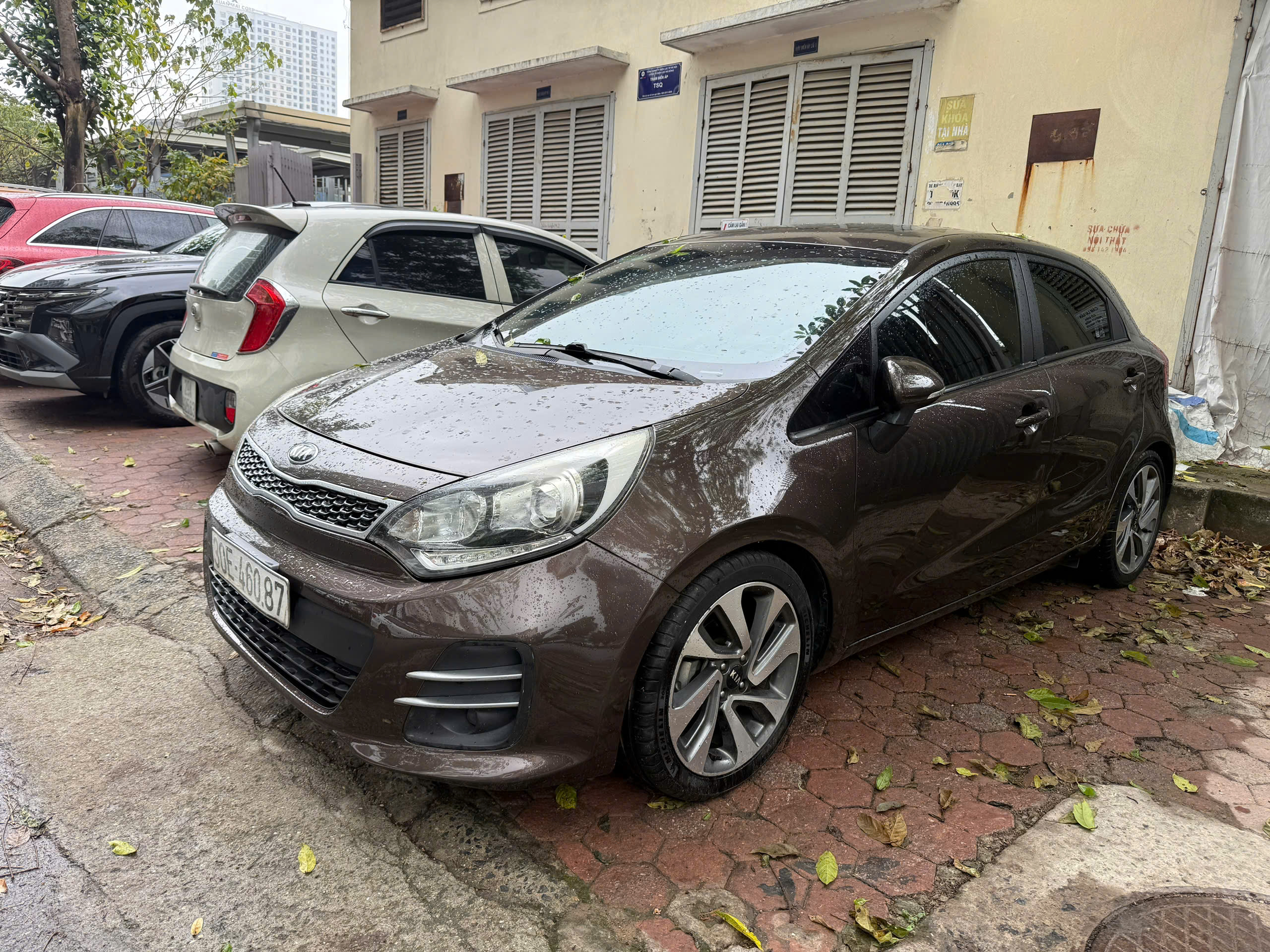 Xe KIA RIO HATCHBACK AT 1.4 nhập khẩu nguyên chiếc 5 chỗ
