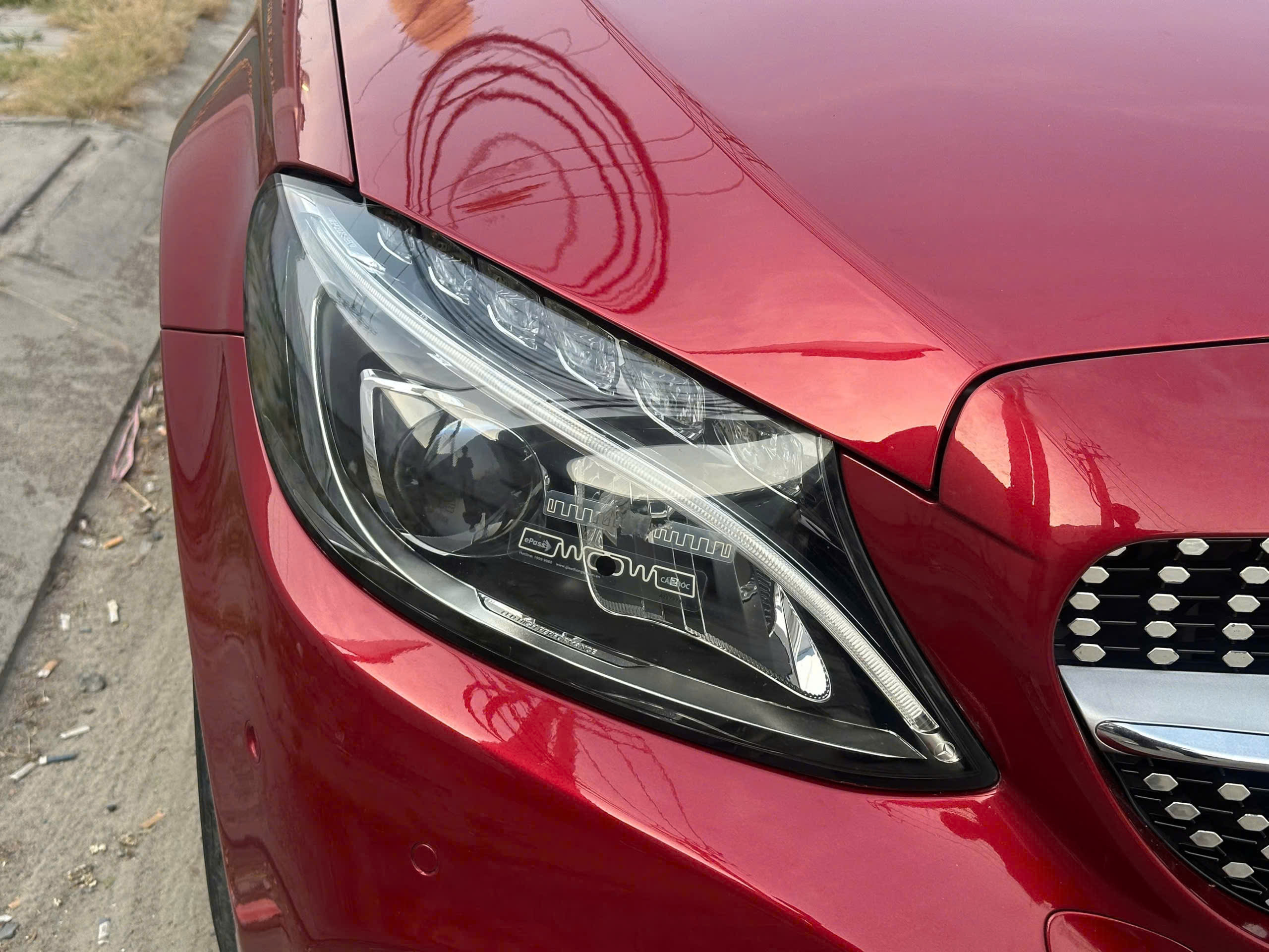 Cần bán Mercedes-Benz C class C200 sản xuất 2019, màu đỏ giá cạnh tranh