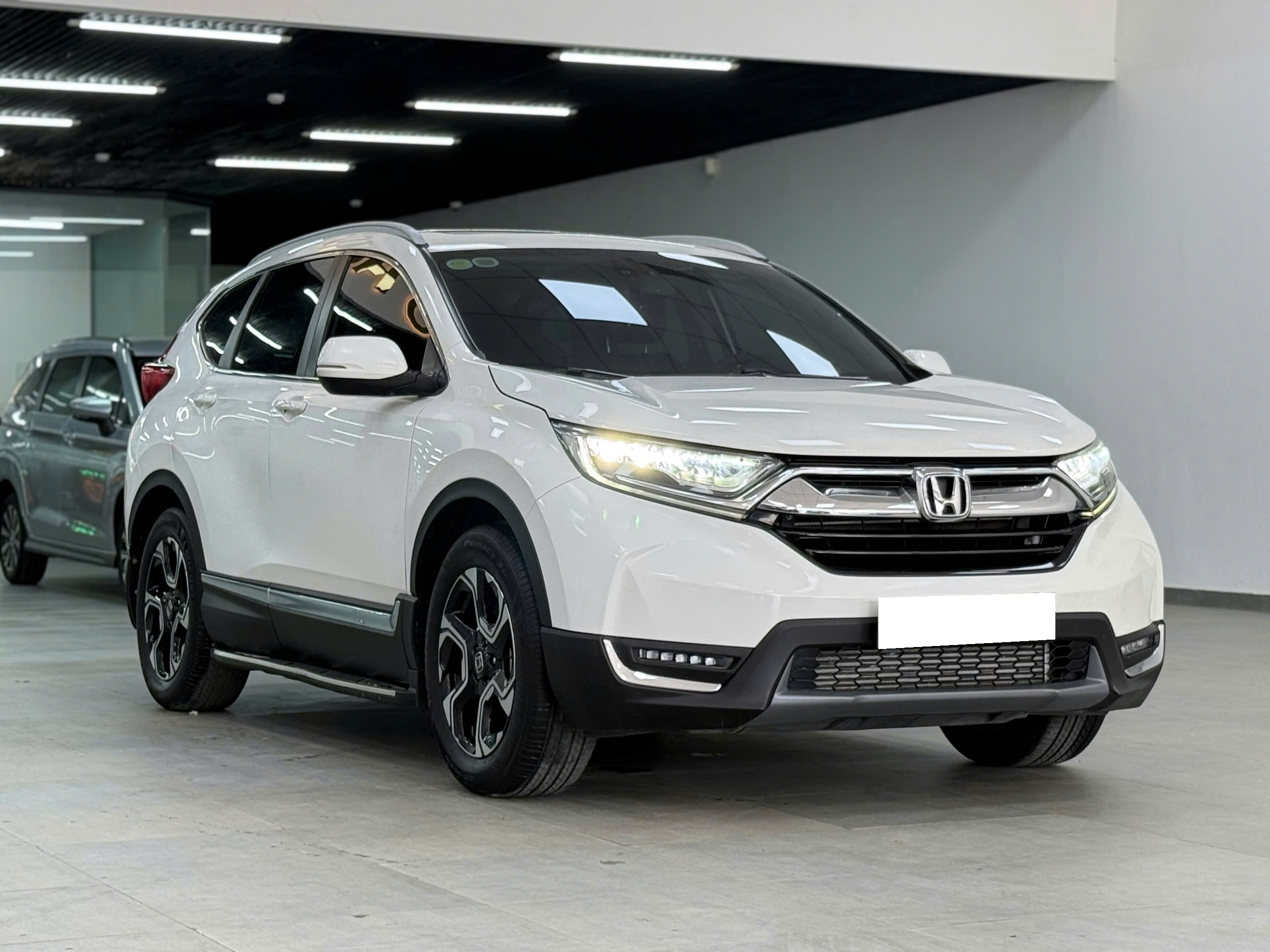 Cần bán Honda CR V L sản xuất năm 2020, màu trắng, nhập khẩu