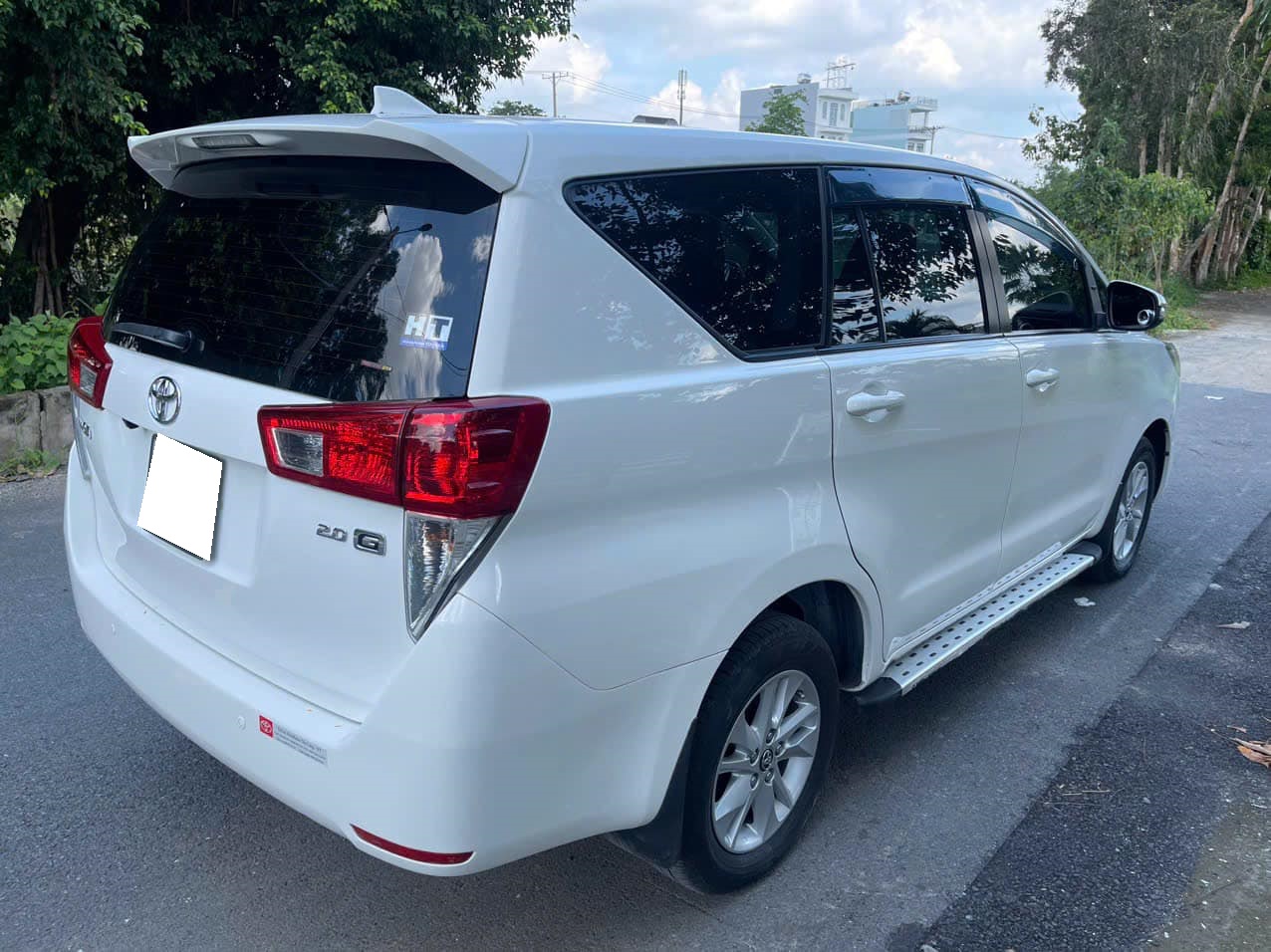 Cần bán Toyota Innova 2.0G năm sản xuất 2019, màu trắng