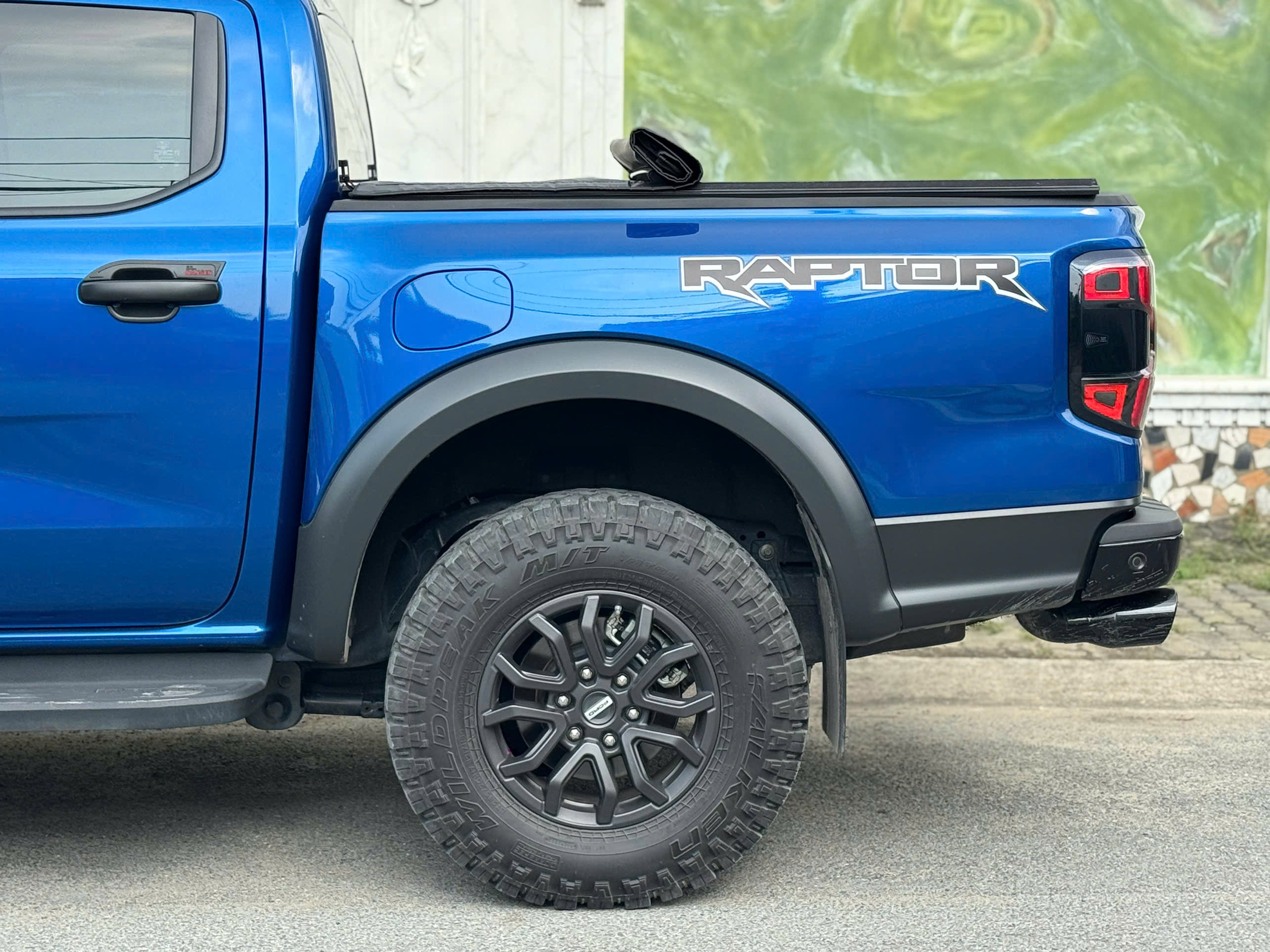 Cần bán xe Ford Ranger Raptor 2.0L 4x4 AT sản xuất năm 2024, màu xanh lam, xe nhập