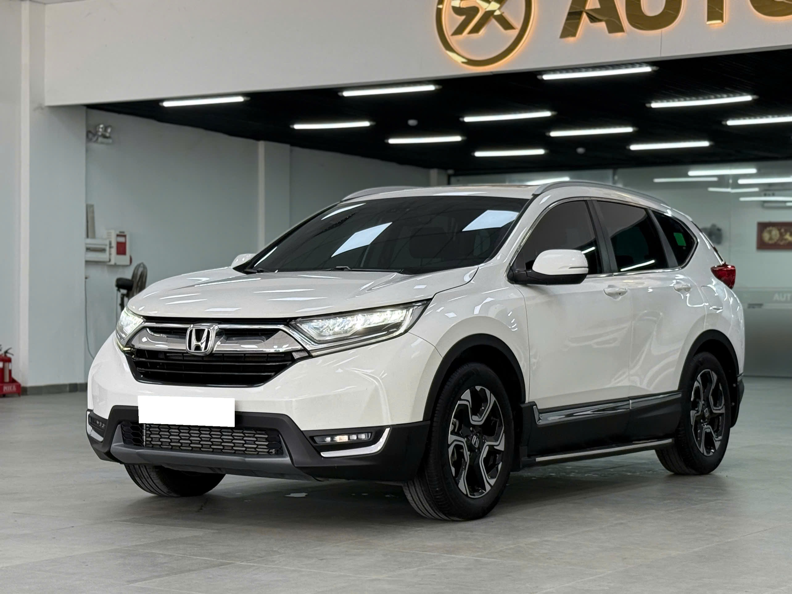 Cần bán Honda CR V L sản xuất năm 2020, màu trắng, nhập khẩu
