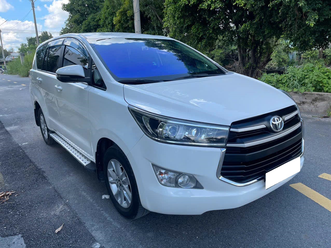 Cần bán Toyota Innova 2.0G năm sản xuất 2019, màu trắng