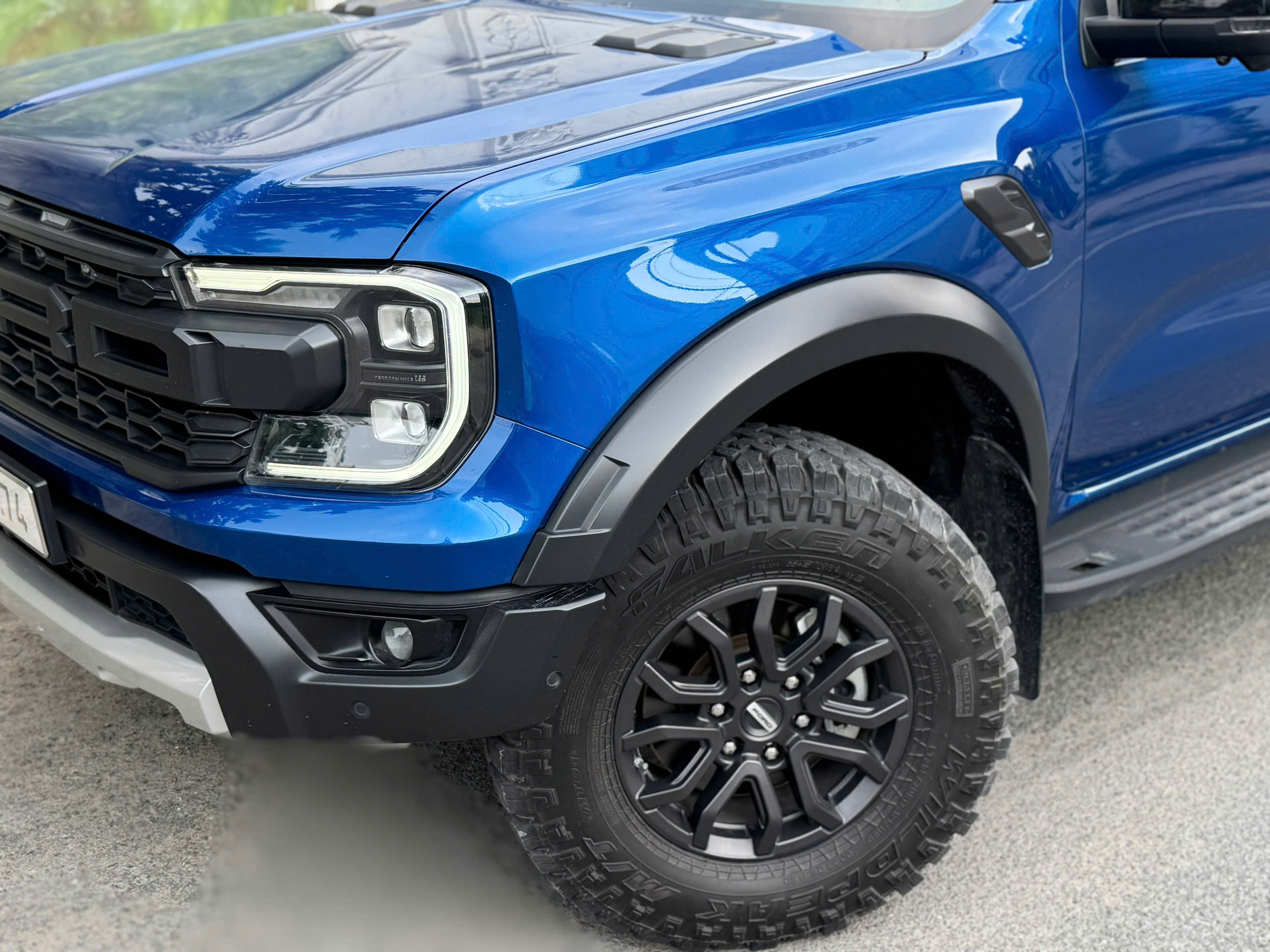 Cần bán xe Ford Ranger Raptor 2.0L 4x4 AT sản xuất năm 2024, màu xanh lam, xe nhập