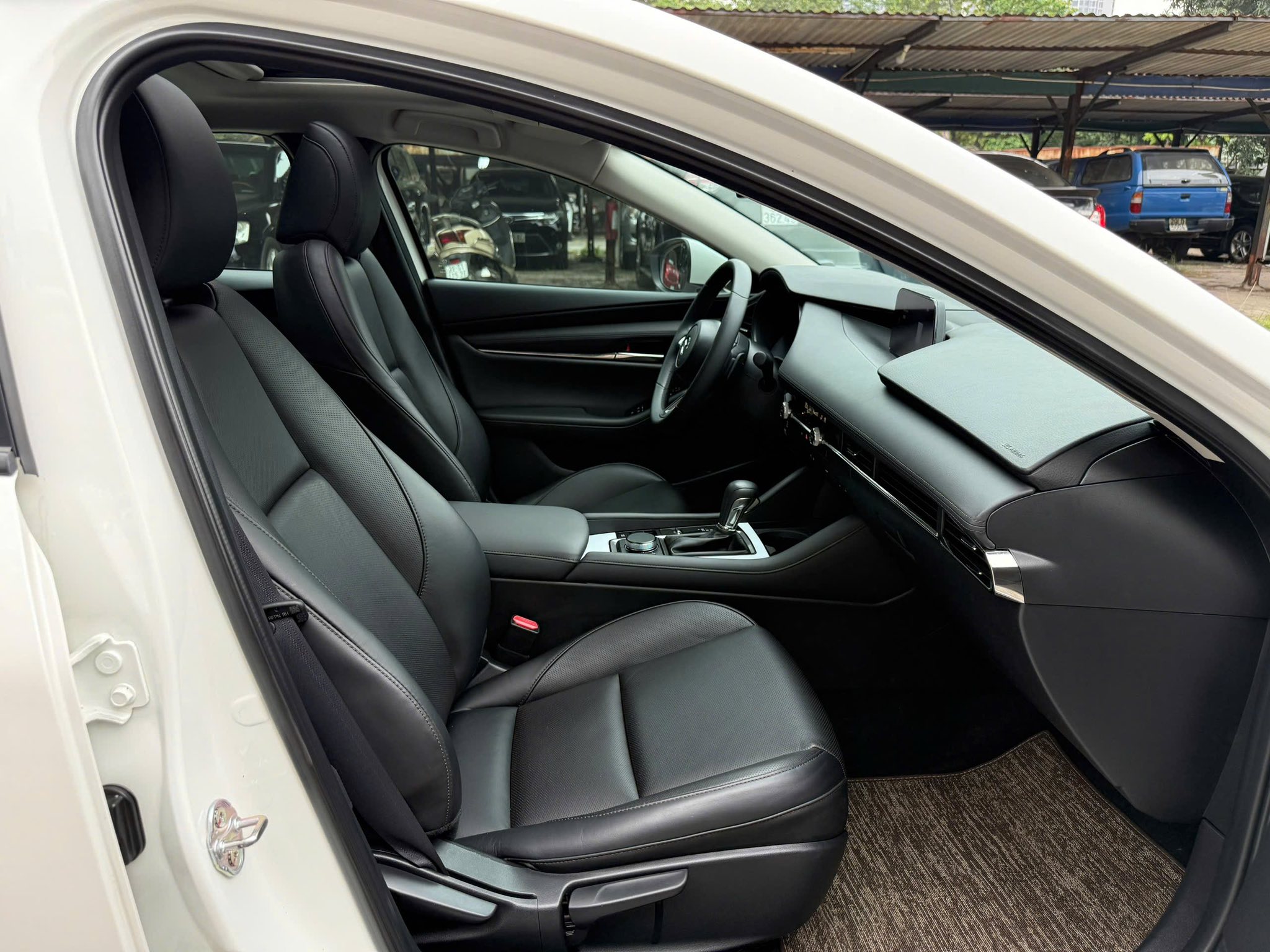 Cần bán Mazda Mazda 3 1.5L Premium năm 2025, màu trắng, 668tr