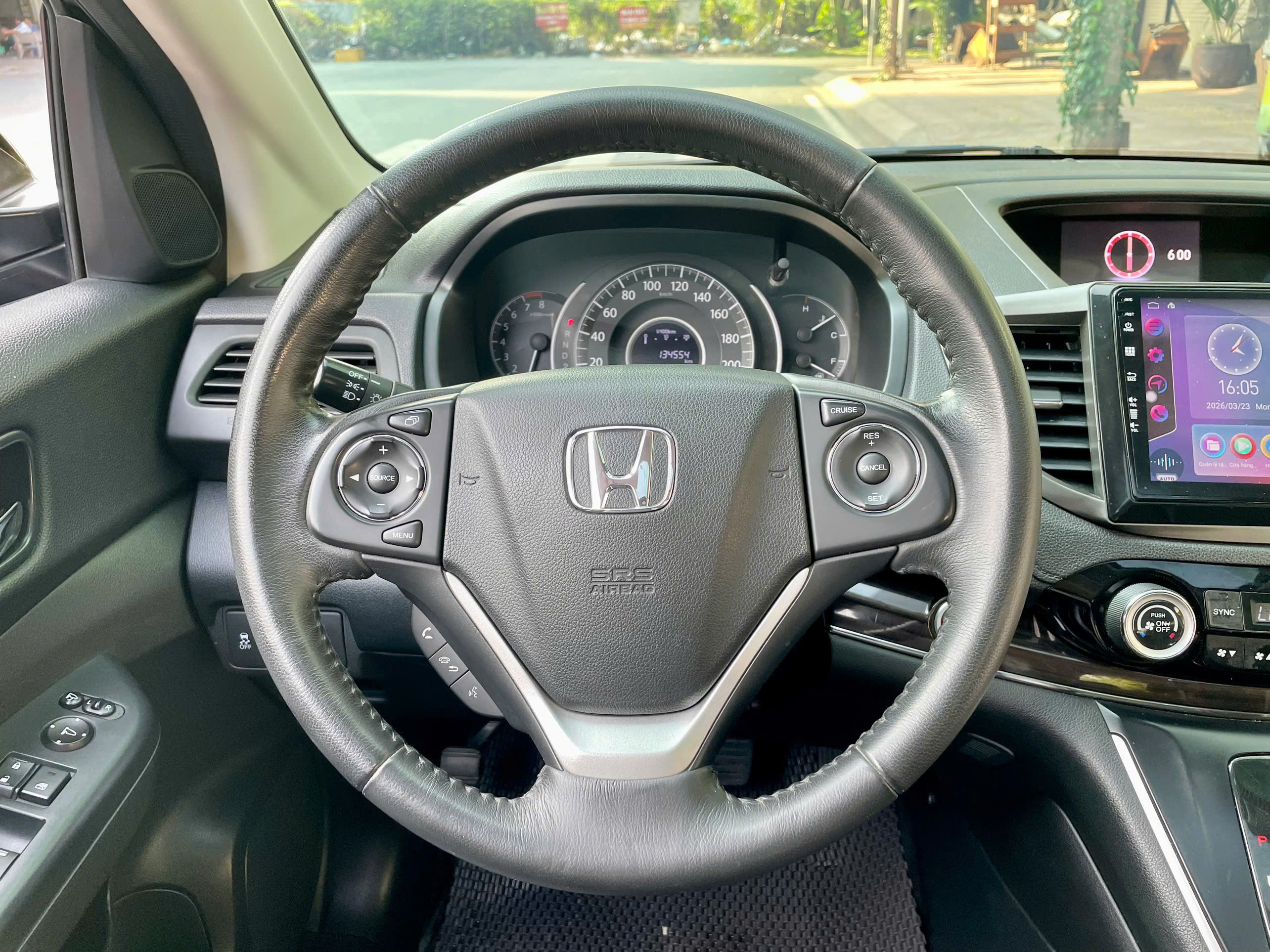 Bán xe Honda CR V 2.4 AT năm sản xuất 2016, màu đen, nhập khẩu, 490tr