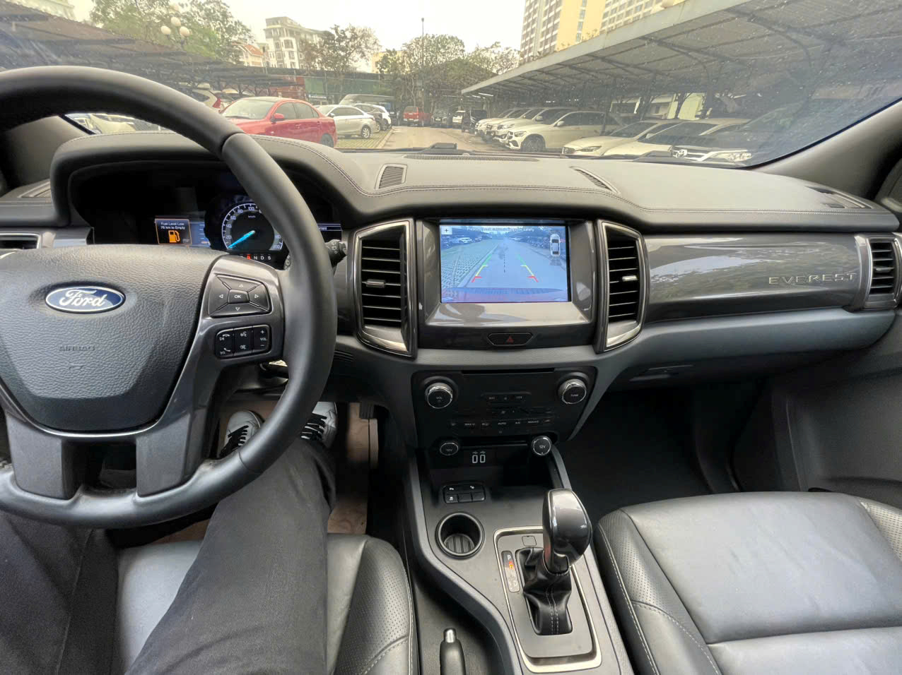 Ford Everest 2.2 AT Titanium 4x2 sx 2016 đky 2017