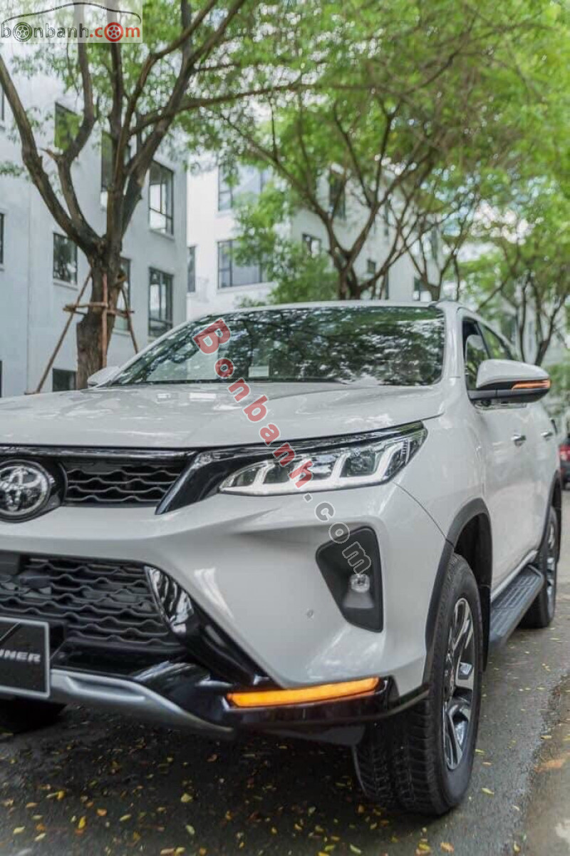 Bán ô tô Toyota Fortuner Legender 2.4L 4x2 AT - 2025 - xe mới