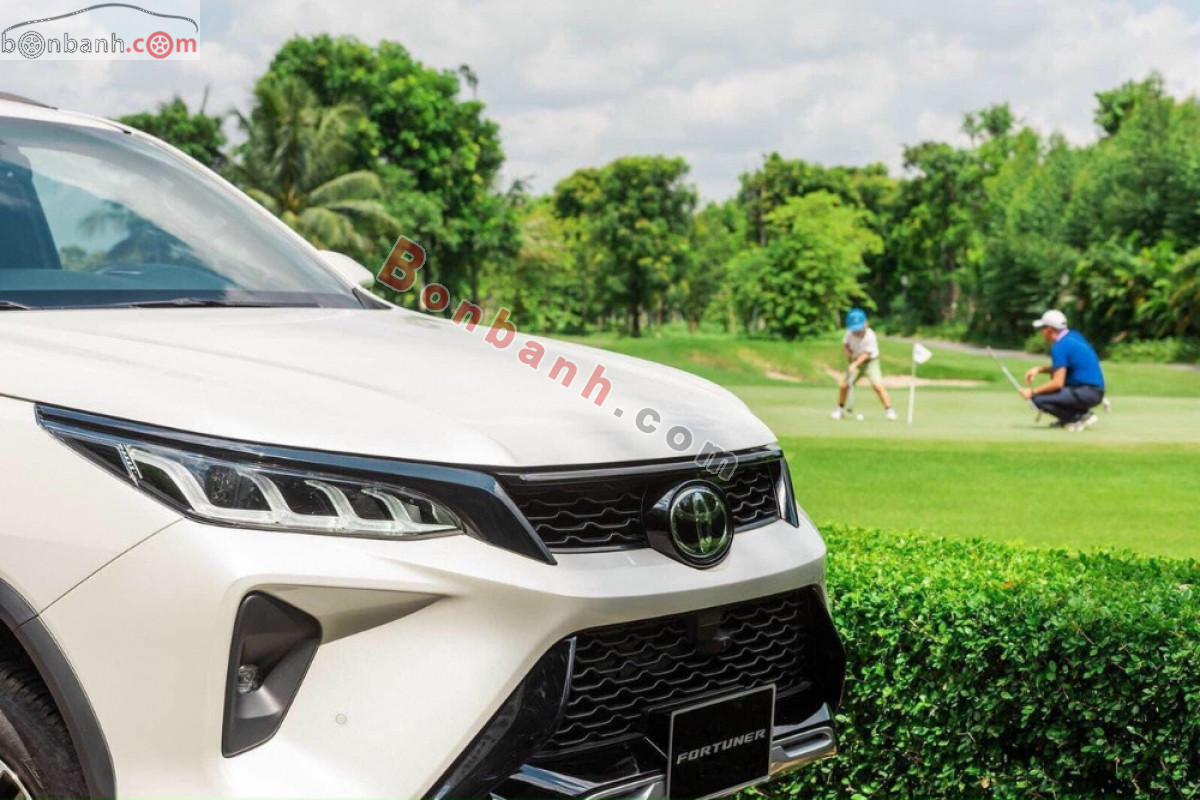 Bán ô tô Toyota Fortuner Legender 2.4L 4x2 AT - 2025 - xe mới