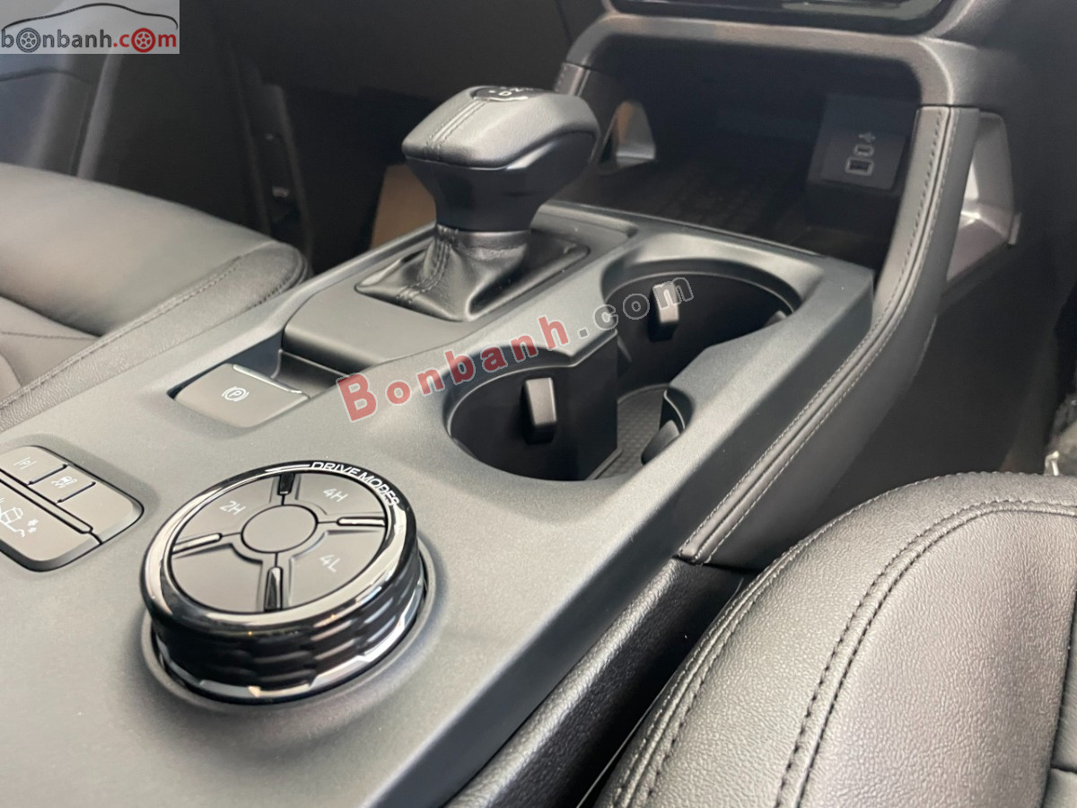 Bán ô tô Ford Everest Titanium Plus 2.0L 4x4 AT - 2026 - xe mới