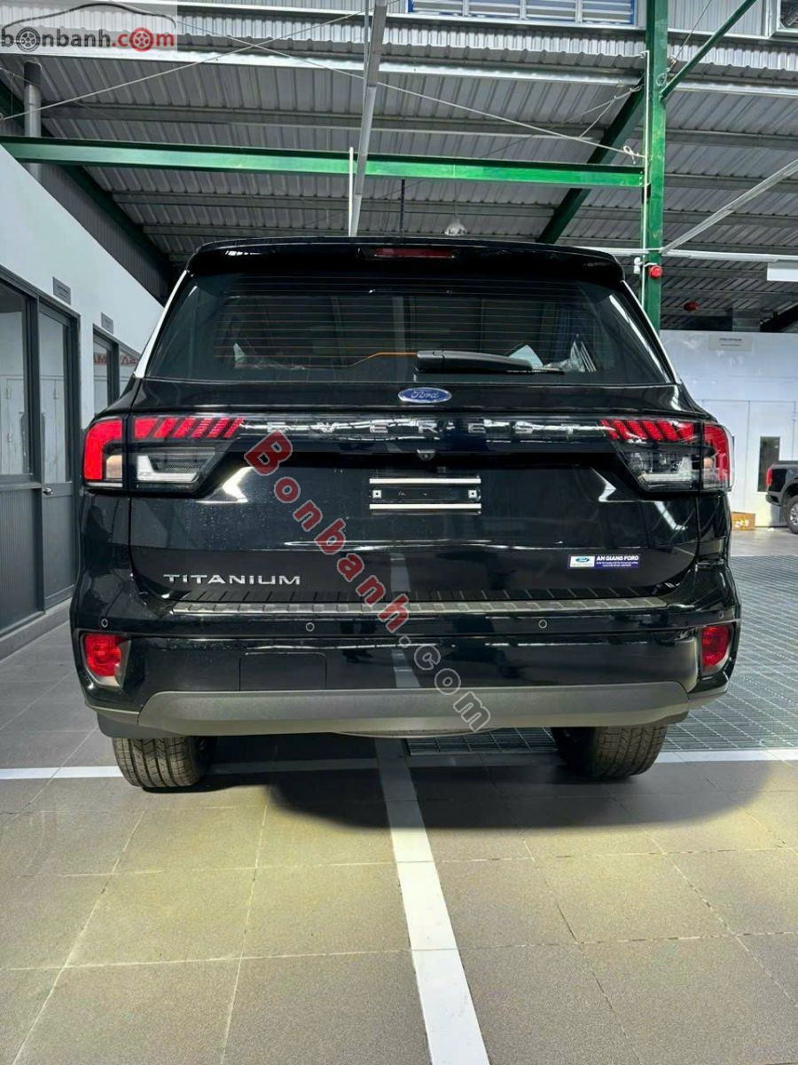 Bán ô tô Ford Everest Titanium 2.0L 4x2 AT - 2025 - xe mới