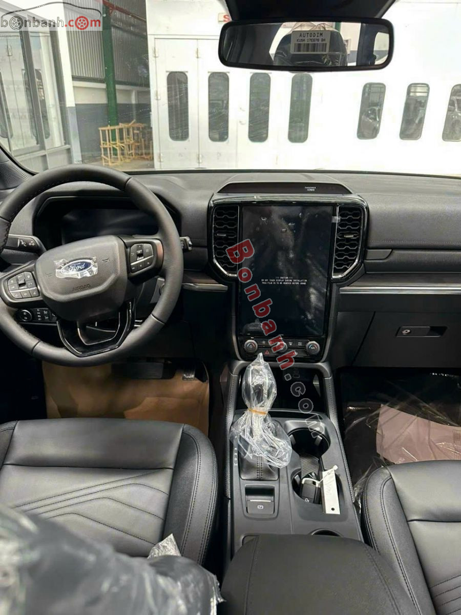 Bán ô tô Ford Everest Titanium 2.0L 4x2 AT - 2025 - xe mới