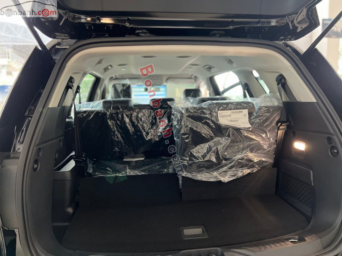 Bán ô tô Ford Everest Ambiente 2.0L 4x2 AT - 2025 - xe mới