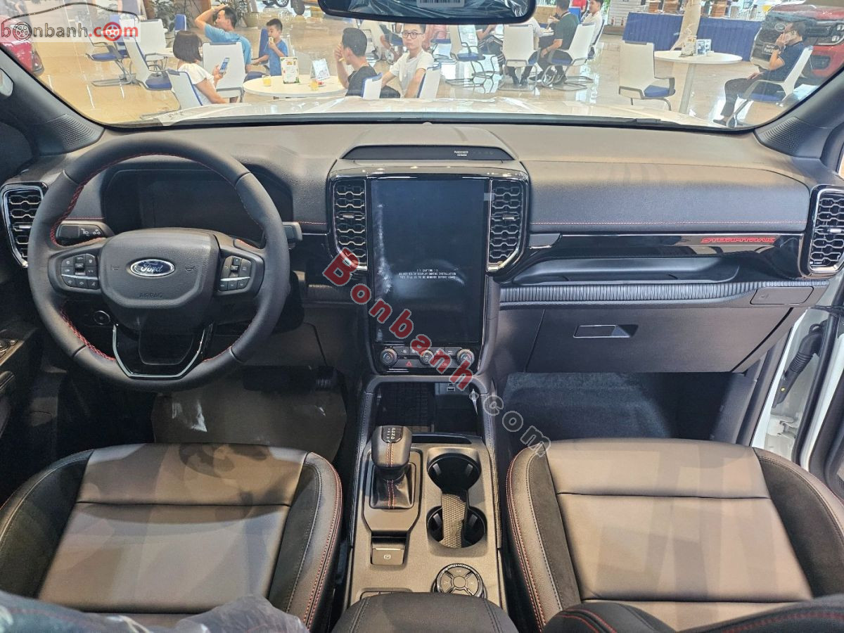 Bán ô tô Ford Ranger Stormtrak 2.0L 4x4 AT - 2026 - xe mới