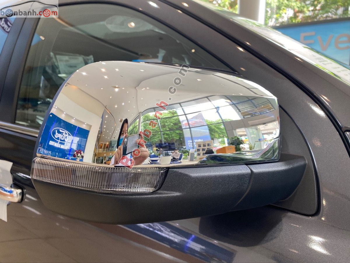 Bán ô tô Ford Everest Titanium 2.0L 4x2 AT - 2026 - xe mới