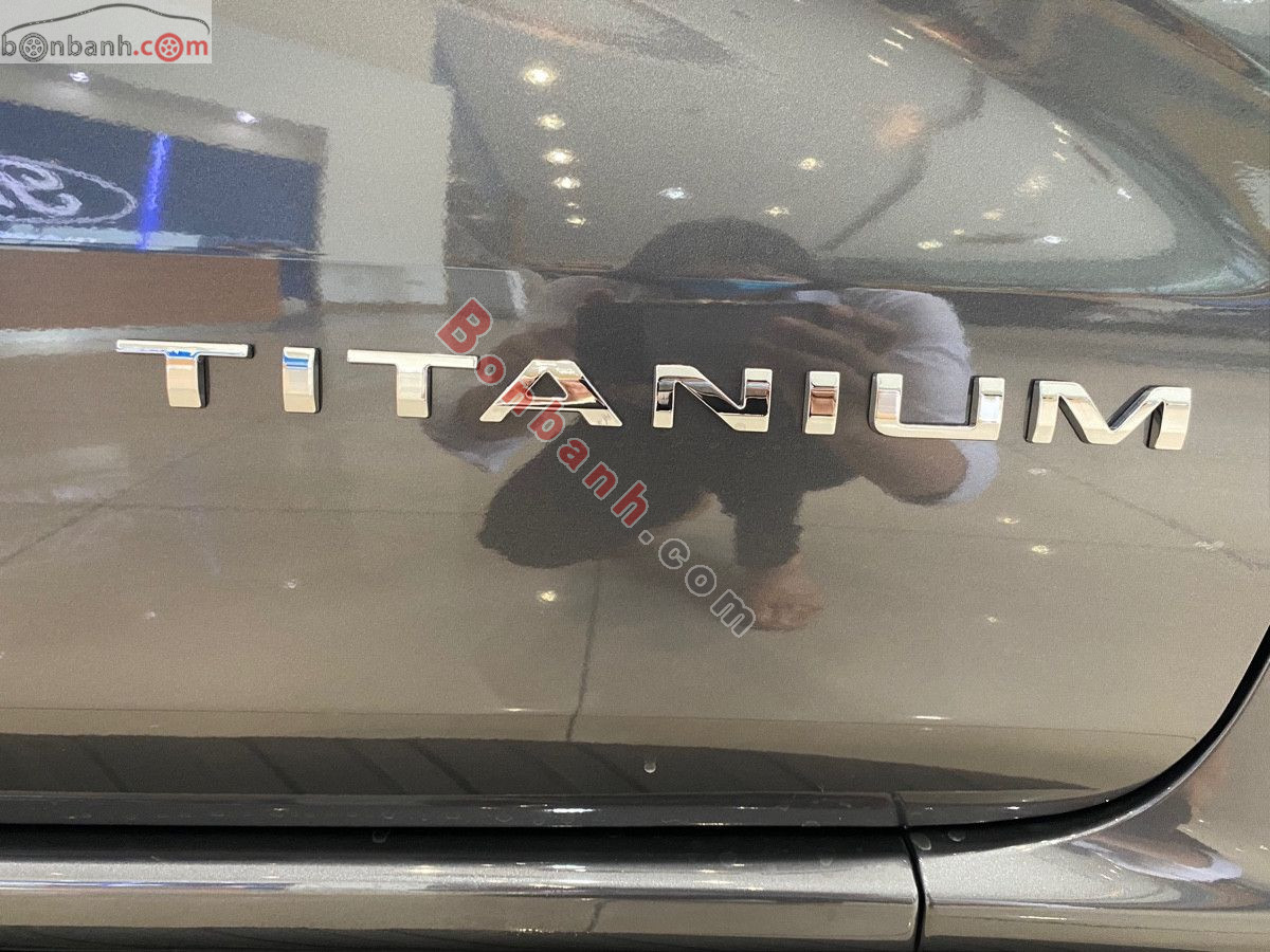 Bán ô tô Ford Everest Titanium 2.0L 4x2 AT - 2026 - xe mới