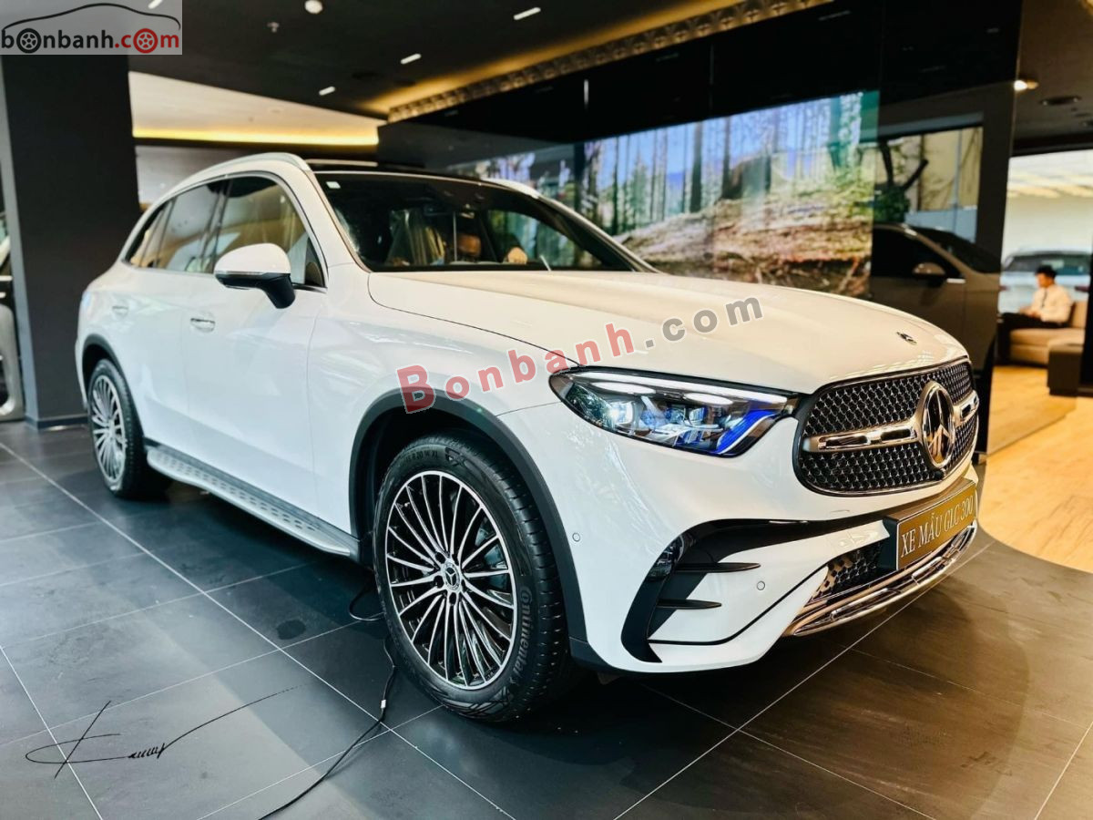 Bán ô tô Mercedes Benz GLC 300 4Matic - 2026 - xe mới