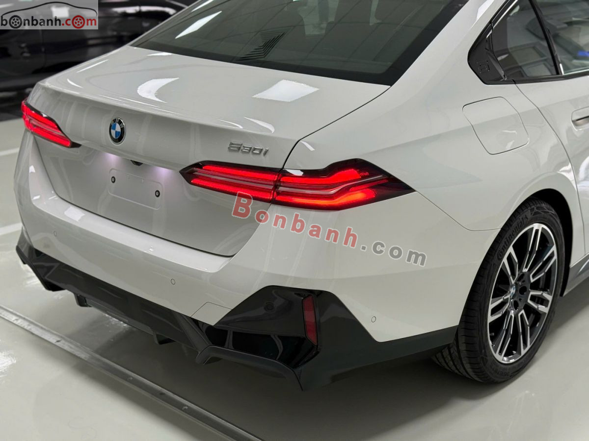 Bán ô tô BMW 5 Series 530i M Sport - 2026 - xe mới