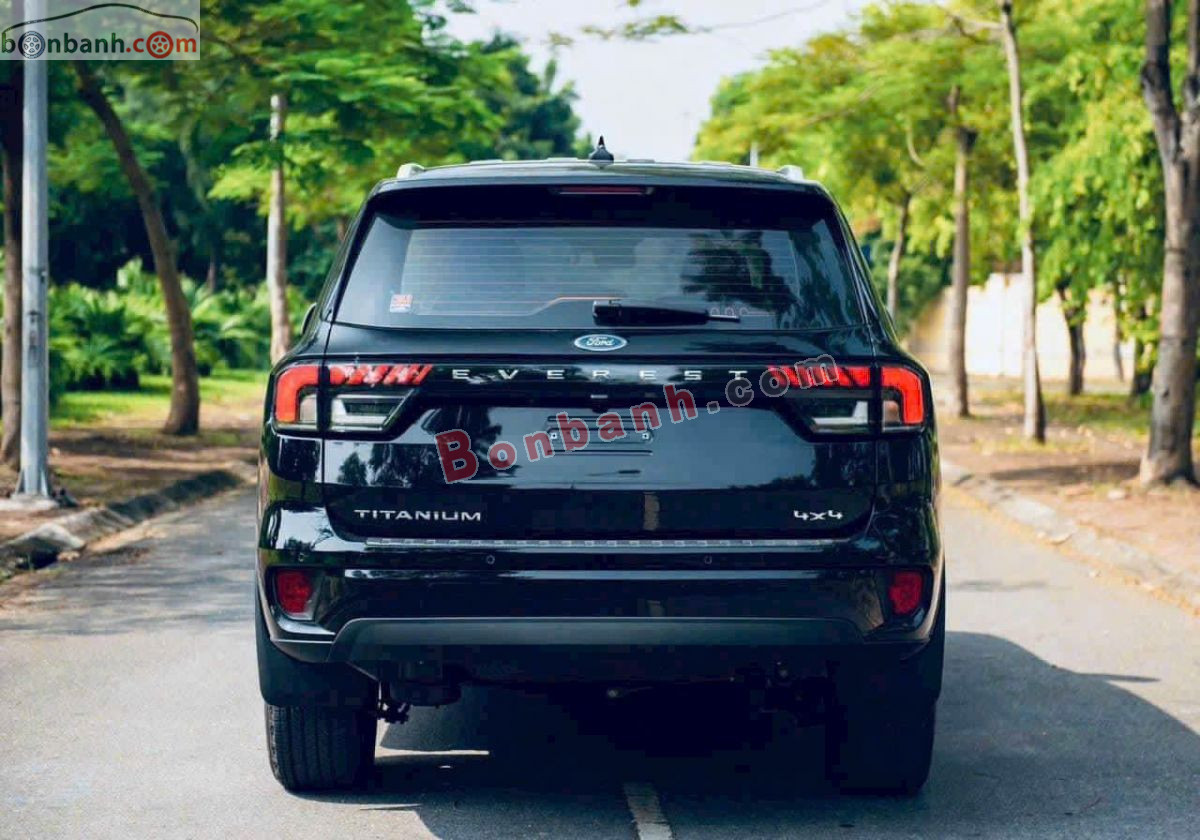 Bán ô tô Ford Everest Titanium Plus 2.0L 4x4 AT - 2026 - xe mới