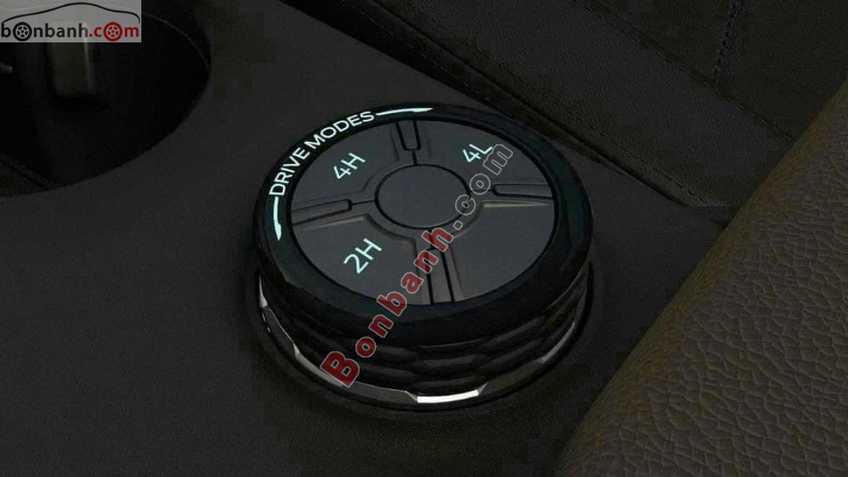 Bán ô tô Ford Everest Titanium Plus 2.0L 4x4 AT - 2026 - xe mới