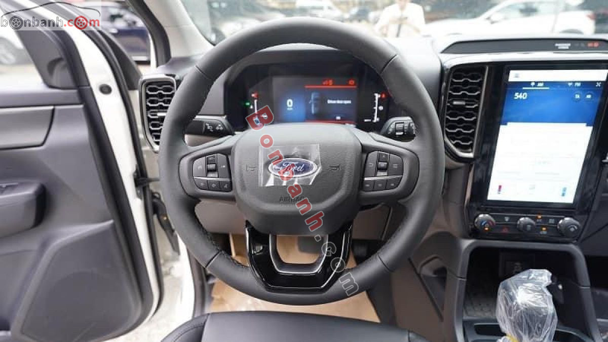 Bán ô tô Ford Everest Ambiente 2.0L 4x2 AT - 2026 - xe mới