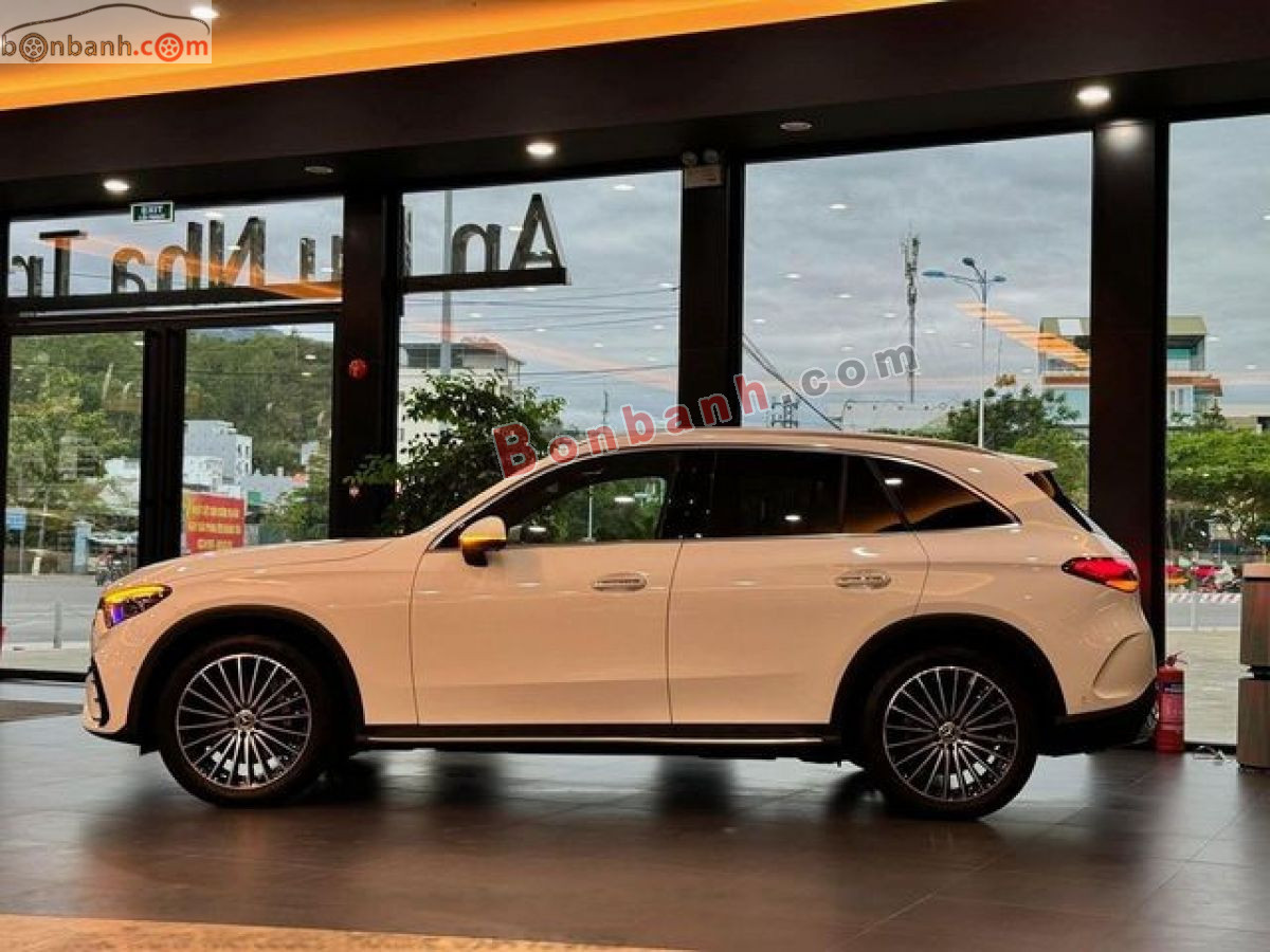 Bán ô tô Mercedes Benz GLC 300 4Matic - 2025 - xe mới