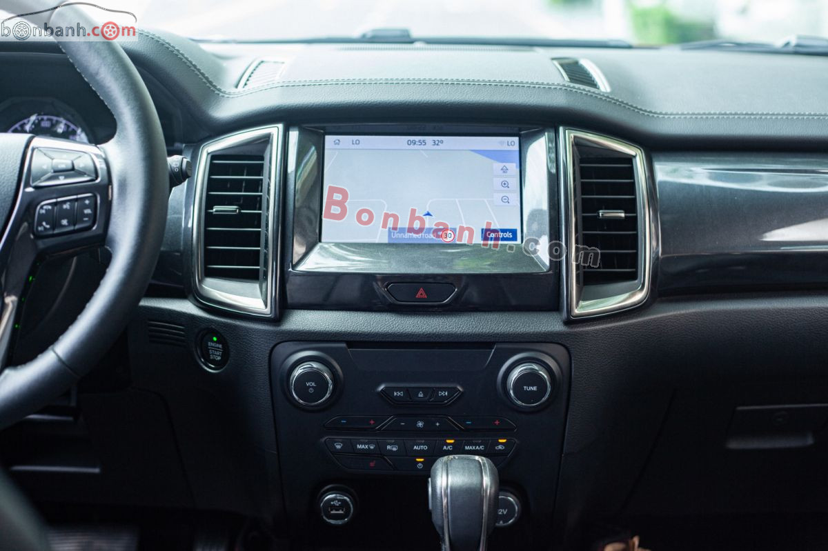 Bán ô tô Ford Everest Titanium 2.0L 4x2 AT - 2021 - xe cũ