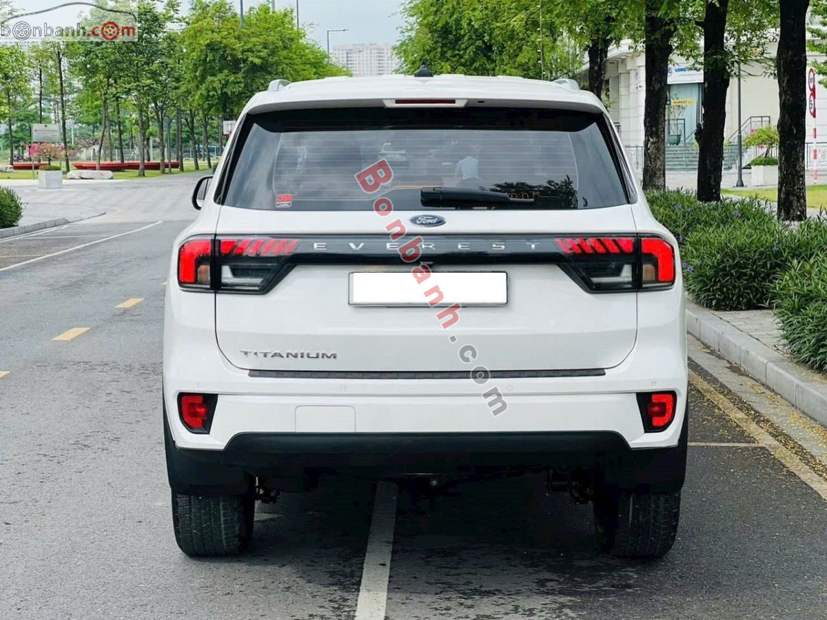 Bán ô tô Ford Everest Titanium 2.0L 4x2 AT - 2022 - xe cũ