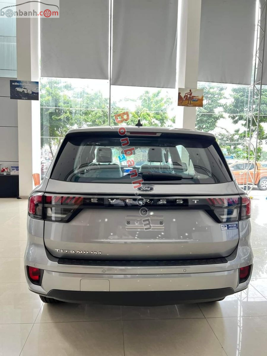 Bán ô tô Ford Everest Titanium 2.0L 4x2 AT - 2025 - xe mới