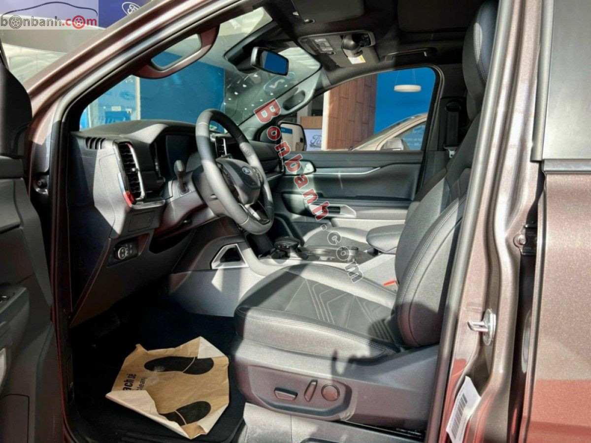 Bán ô tô Ford Everest Titanium Plus 2.0L 4x4 AT - 2025 - xe mới