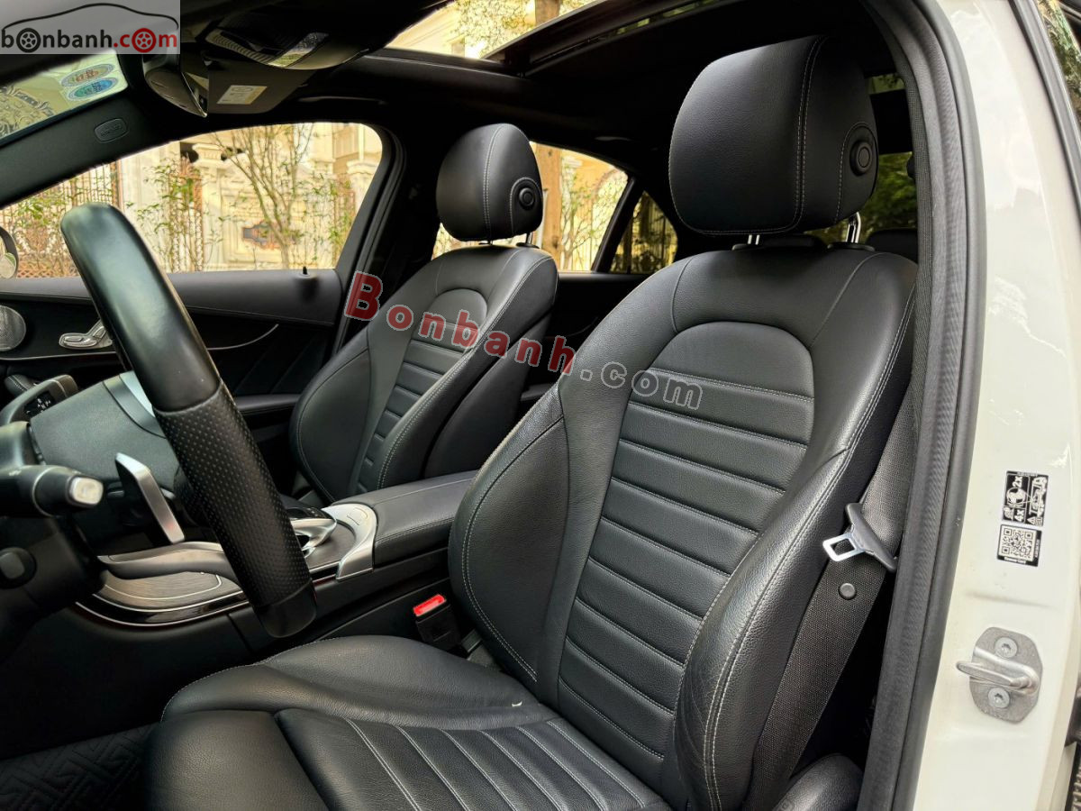Bán ô tô Mercedes Benz C class C300 AMG - 2021 - xe cũ